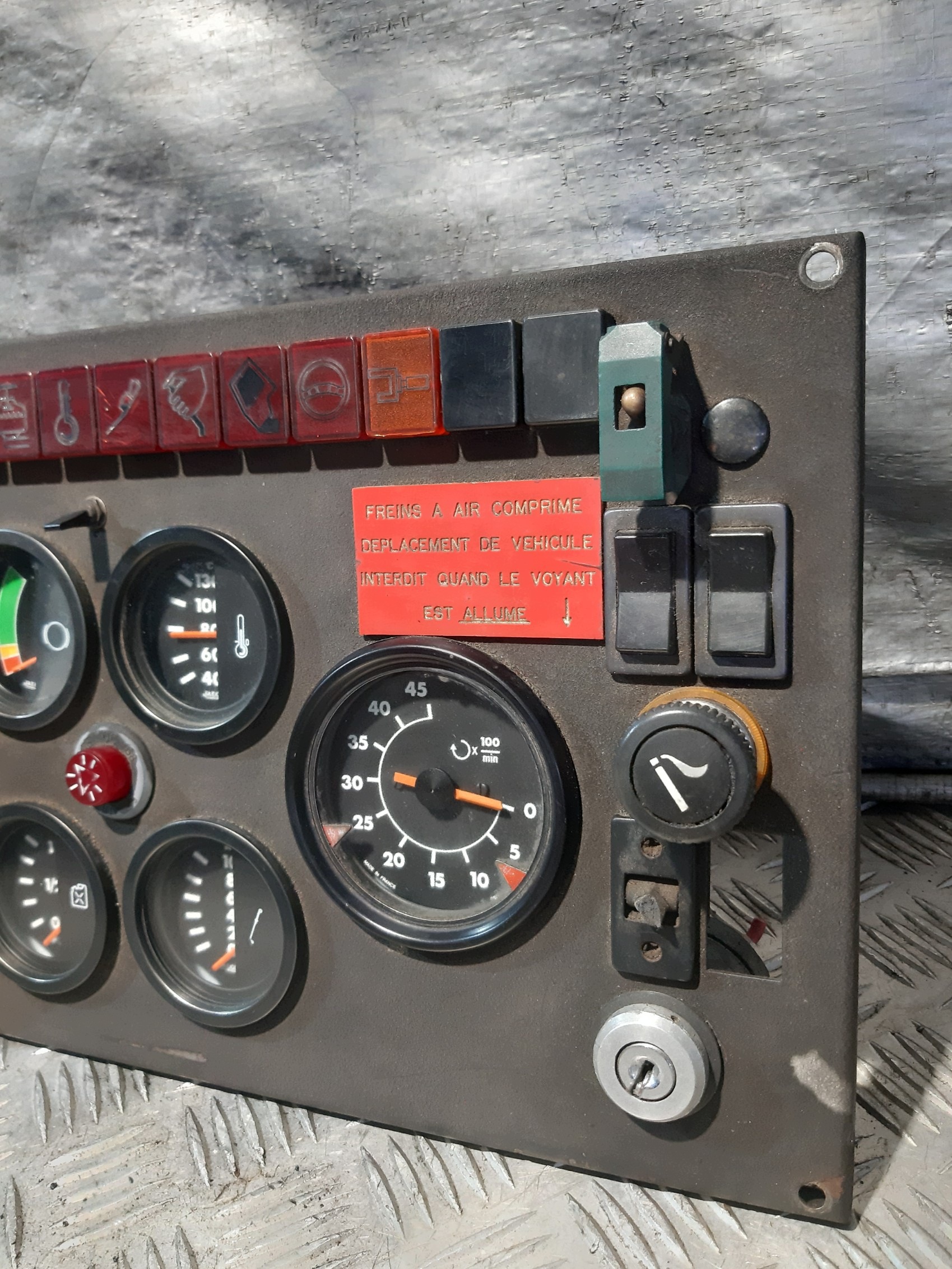 running board WSKAZNIKOW dials RENAULT SAVIEM JP13 WOZ STRAZACKI