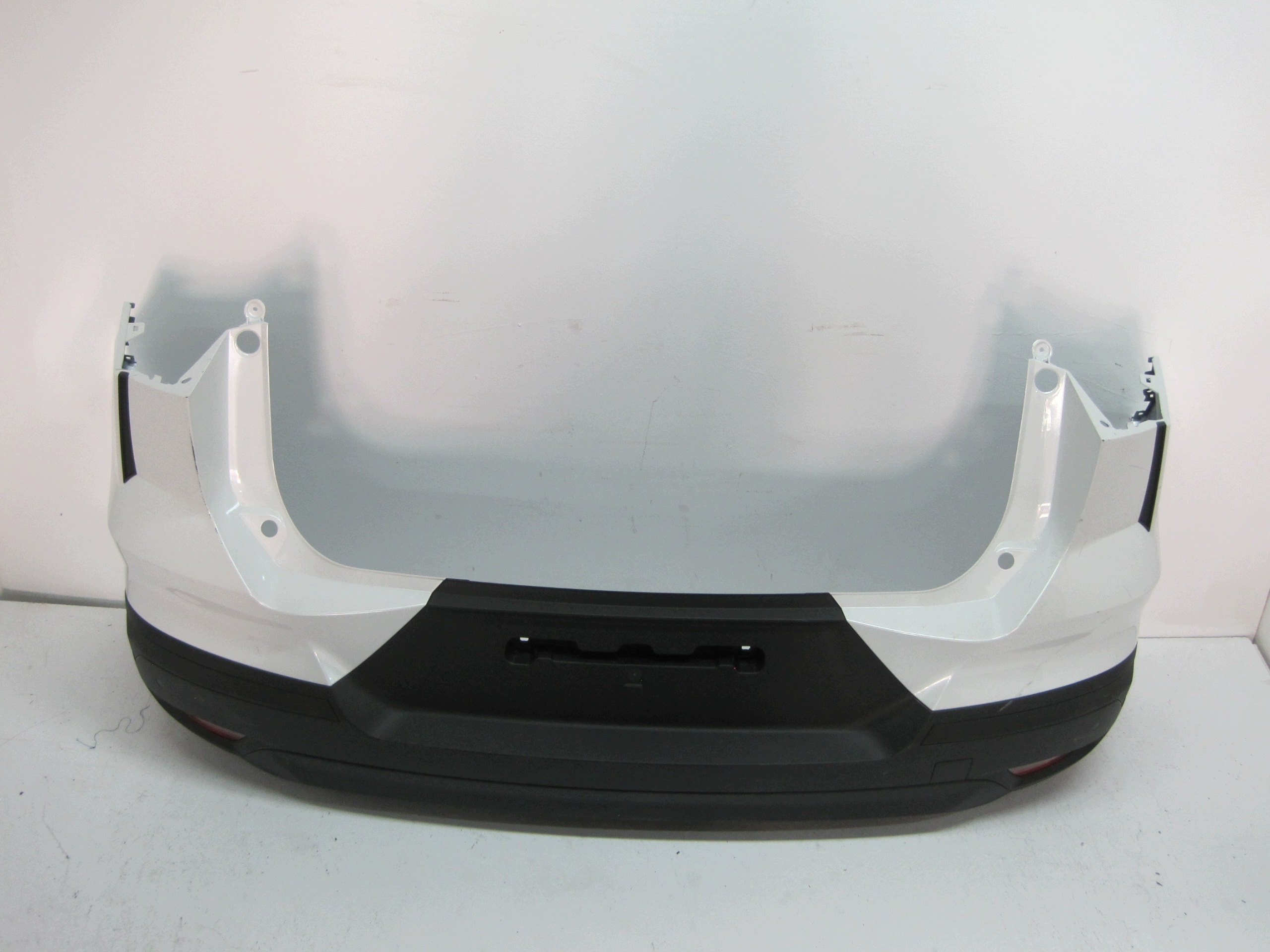 bumper rear part rear RENAULT SYMBIOZ 4 PDC 26R