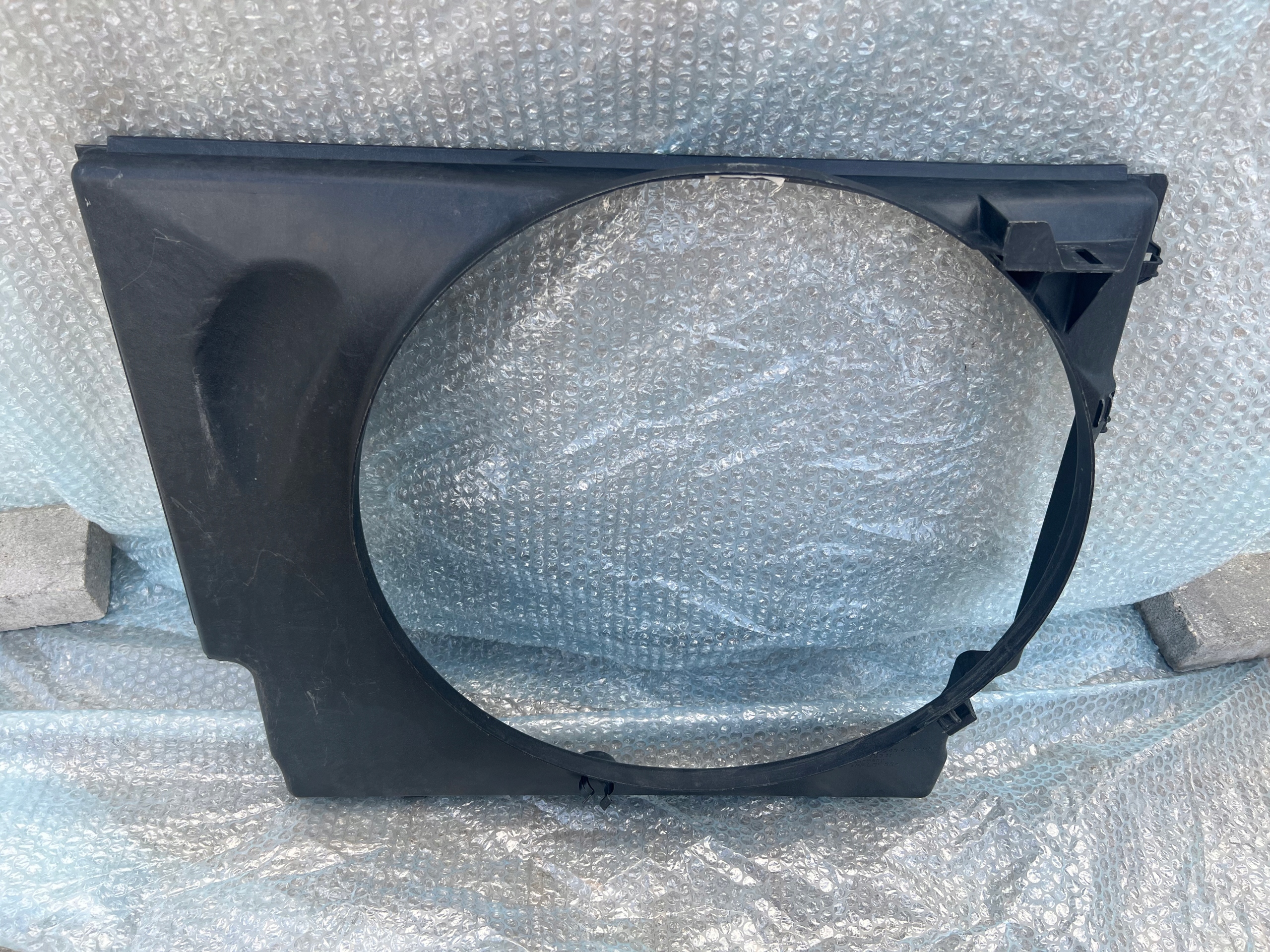 2249458, 17112249458 - BMW E65 730d кожух корпуса вентилятора 2249458