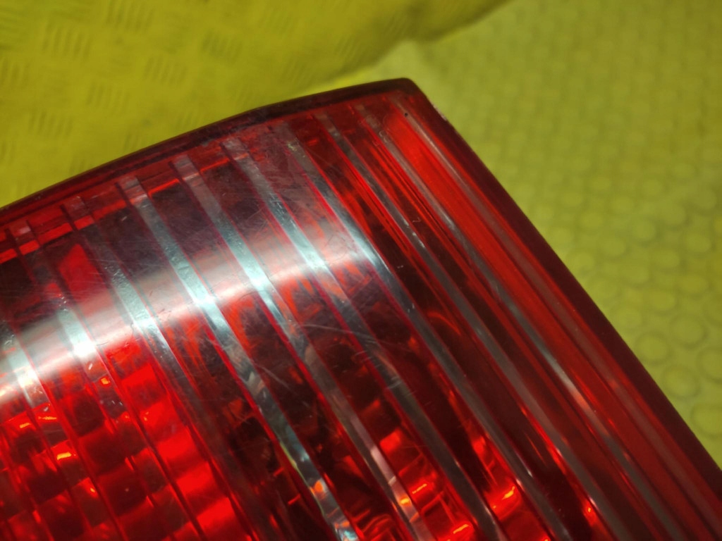 PEUGEOT 607 light right rear part to the bonnet