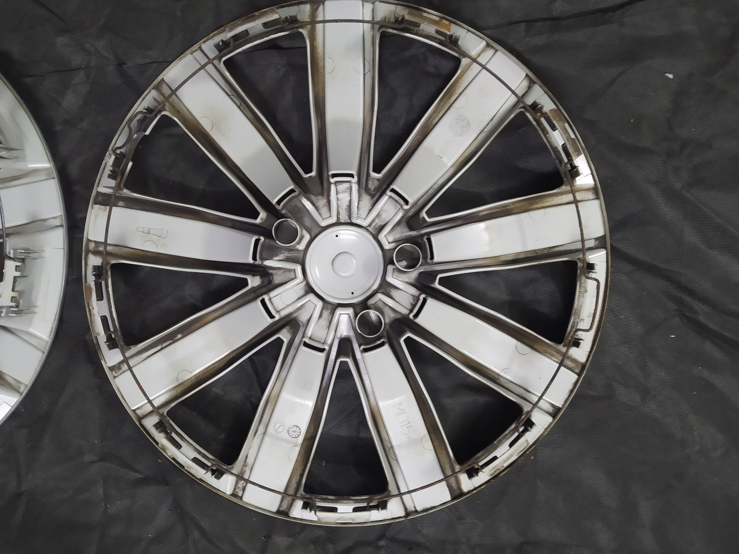 KOŁPAKI DEKLE VW ORYGINAŁ 17 5NA601147A Typ samochodu Samochody osobowe