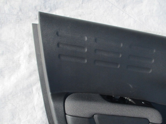 C3 III BOCZEK DRZWI LEWY TYLNY Producent części Citroen OE