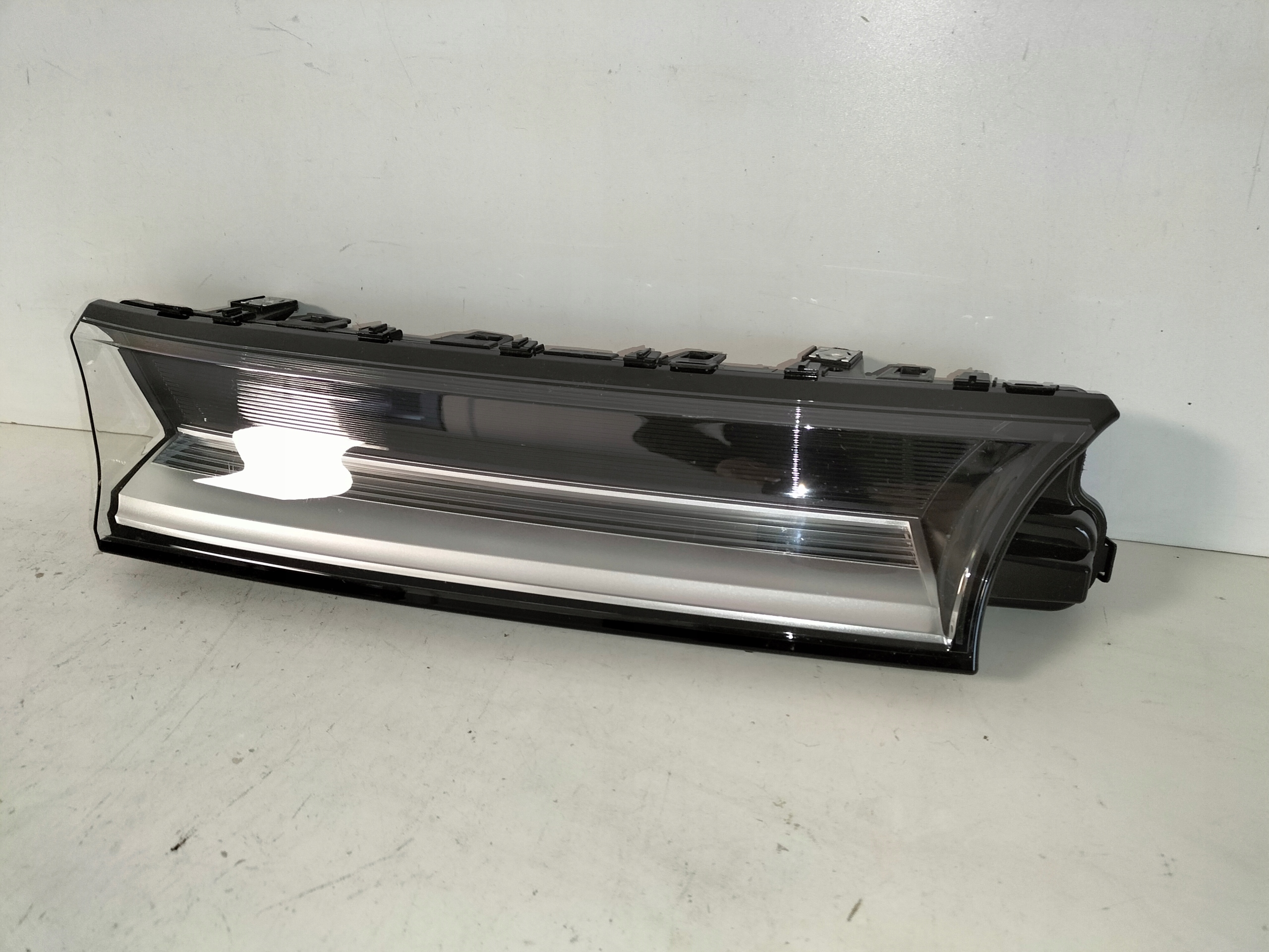 fog light light LED DRL front right VW T7 MULTIVAN 21