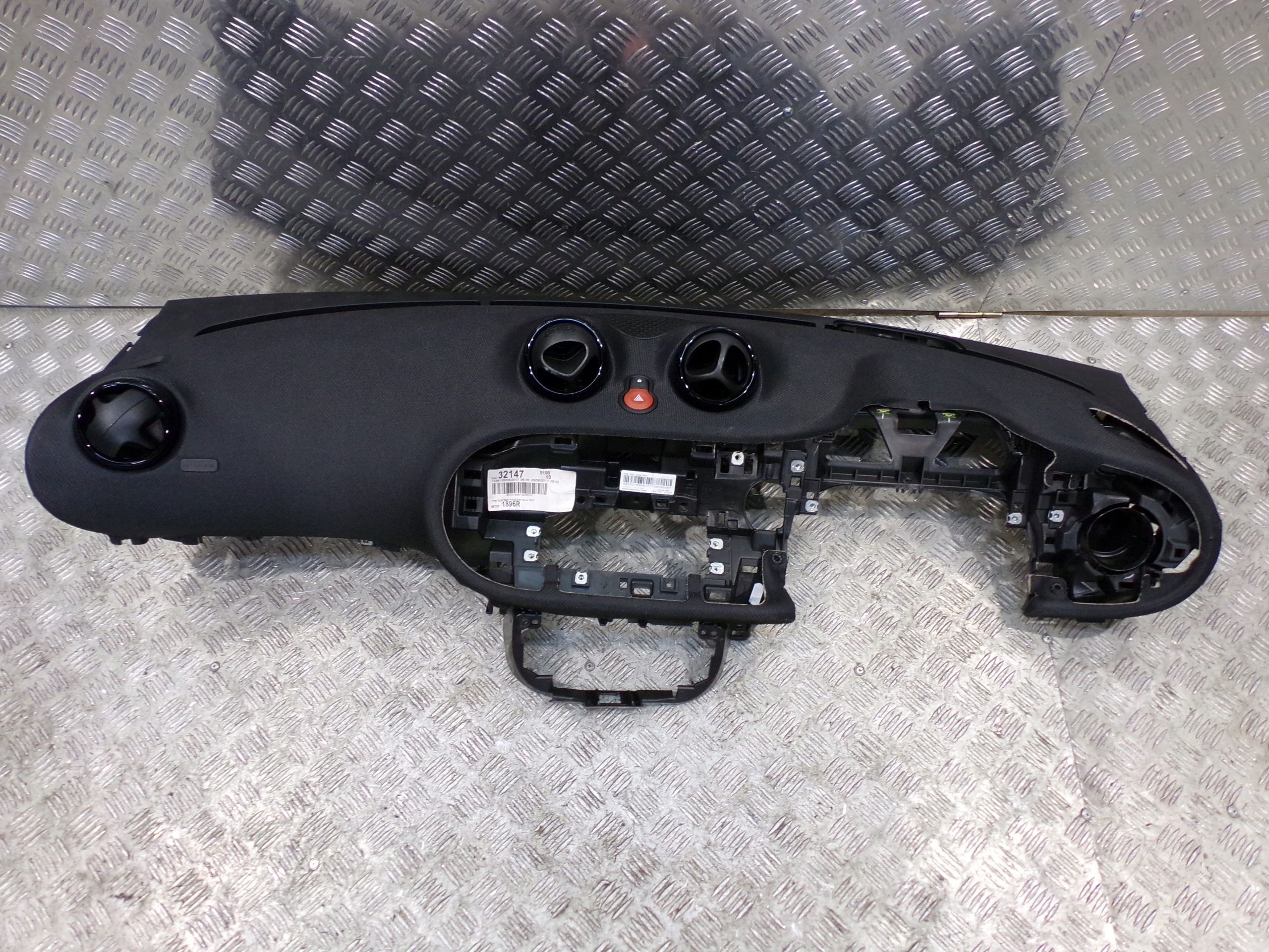 SMART FORFOUR 453 KONSOLA DESKA ROZDZIELCZA KOKPIT