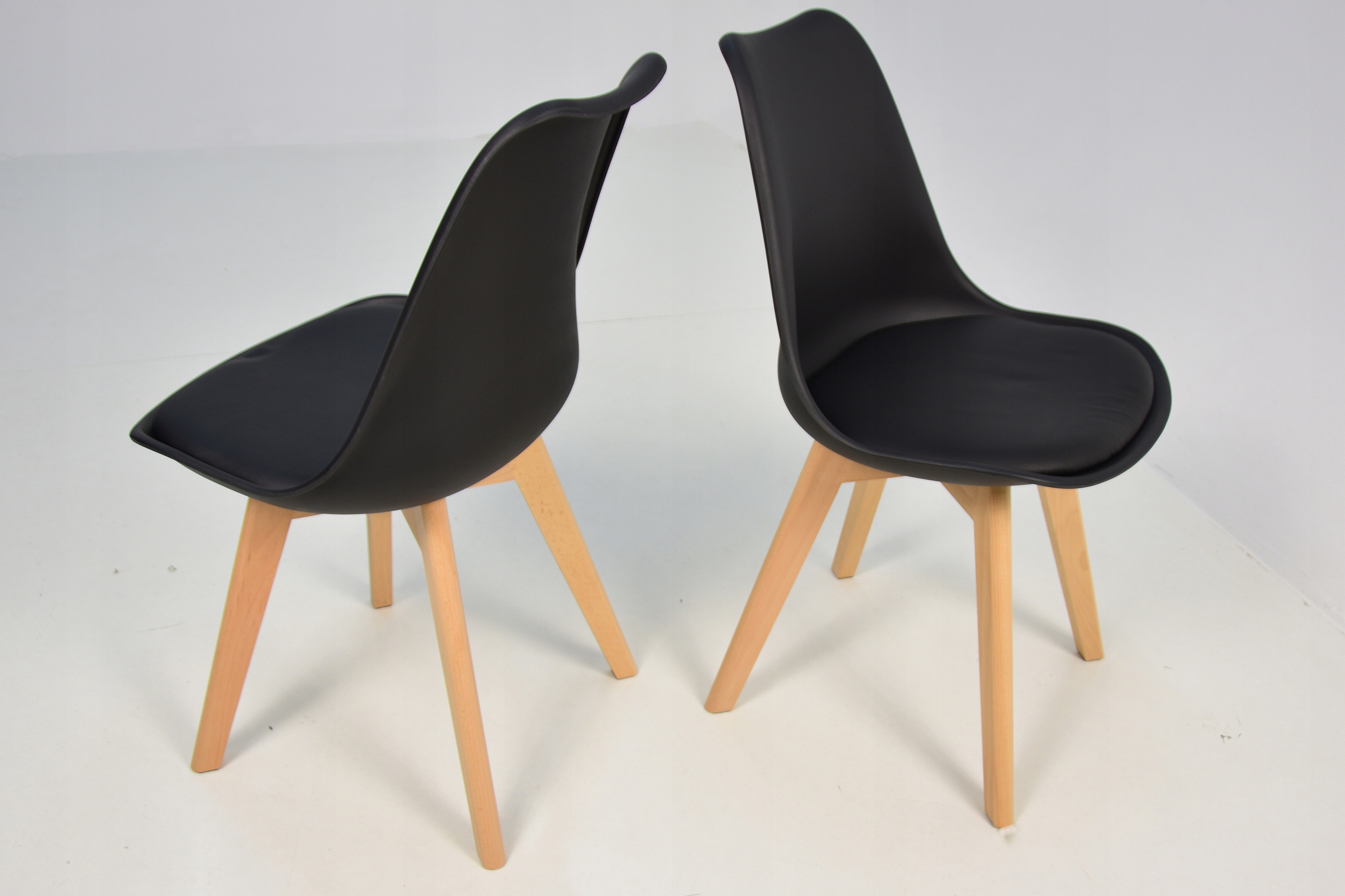 Stół 90x160/ 240 cm i 10 nowoczesnych krzeseł Kolor obicia czarny