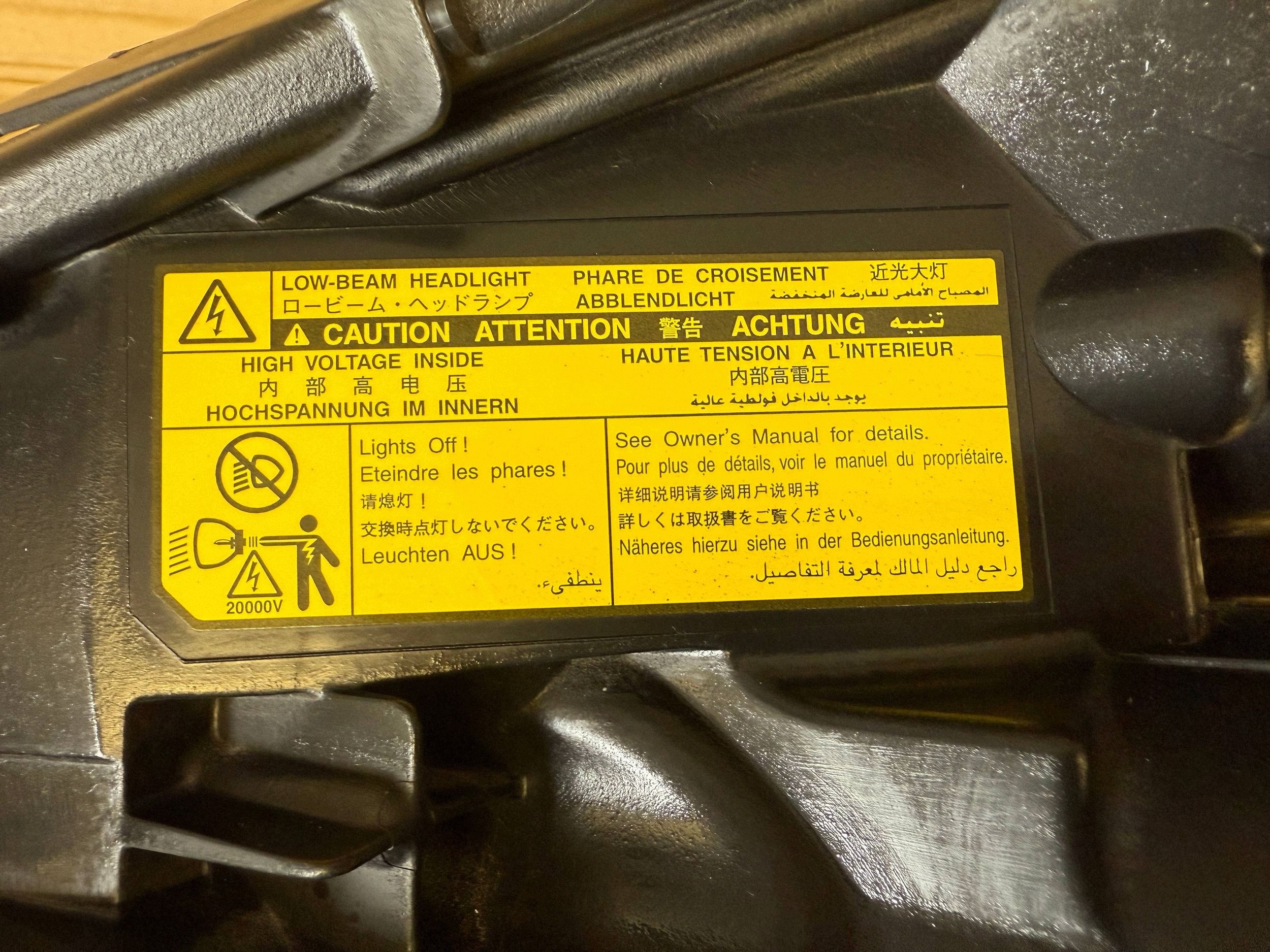 SUBARU LEGACY V light front front right XENON complete 100-20064