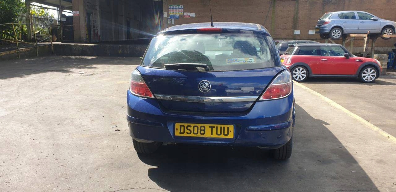 moulding bonnet Opel Astra H facelift 2008 13266478