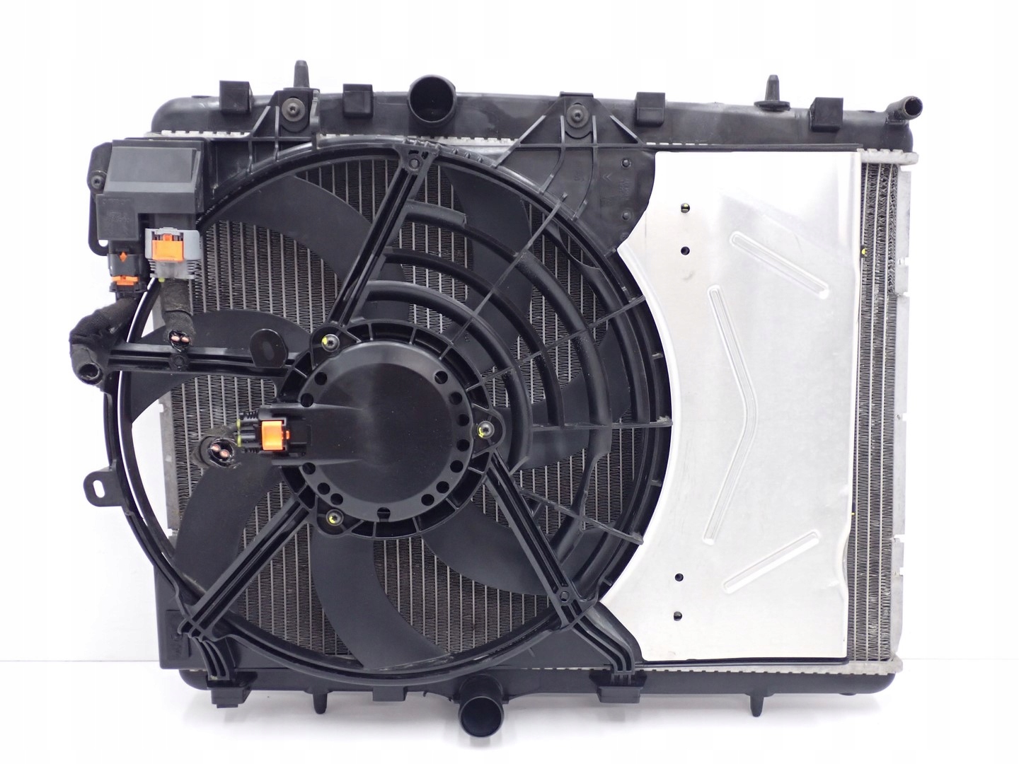 KOMPLET CHŁODNIC WODY WENTYLATOR CITROEN C3 AIRCROSS 1.2I 96 KW 18R