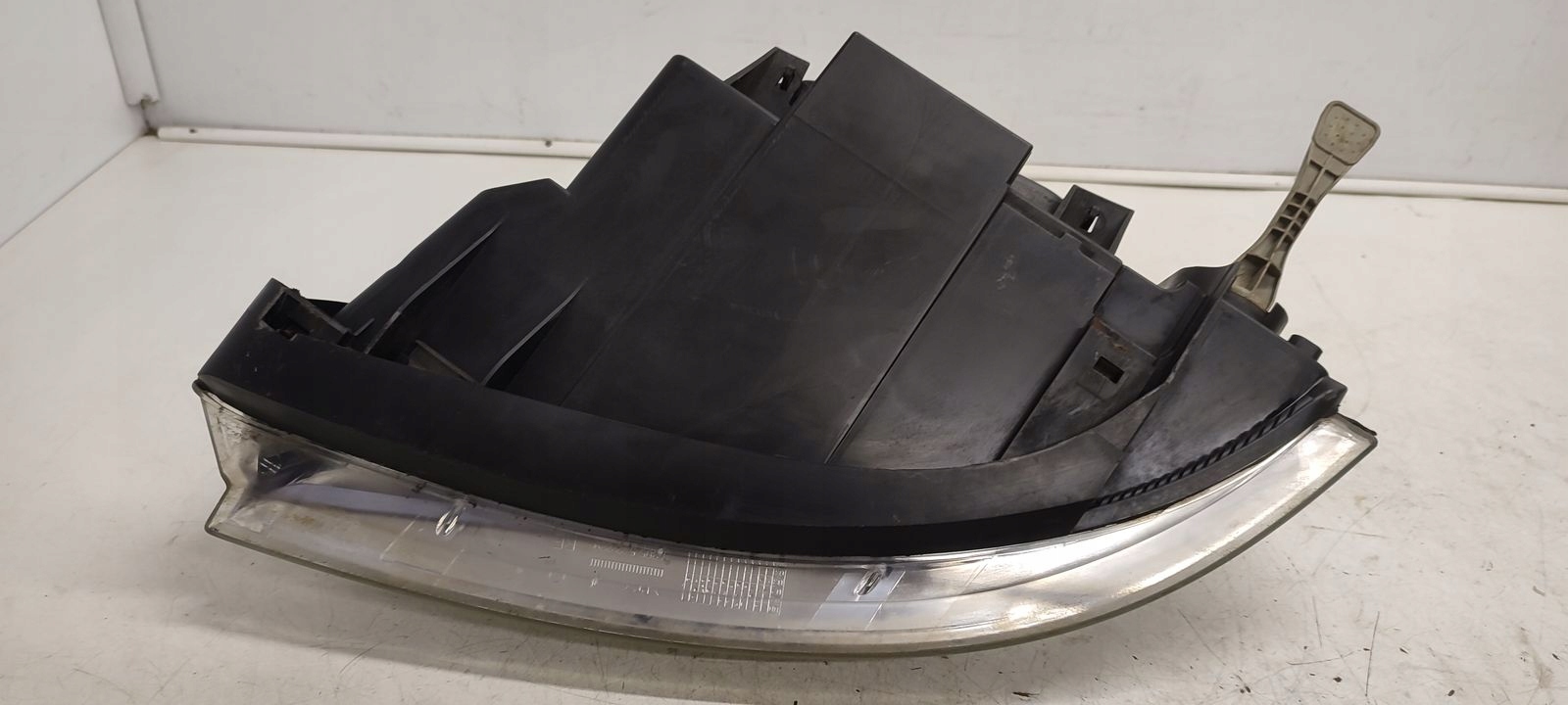 light front front right VW Sharan and LIFT