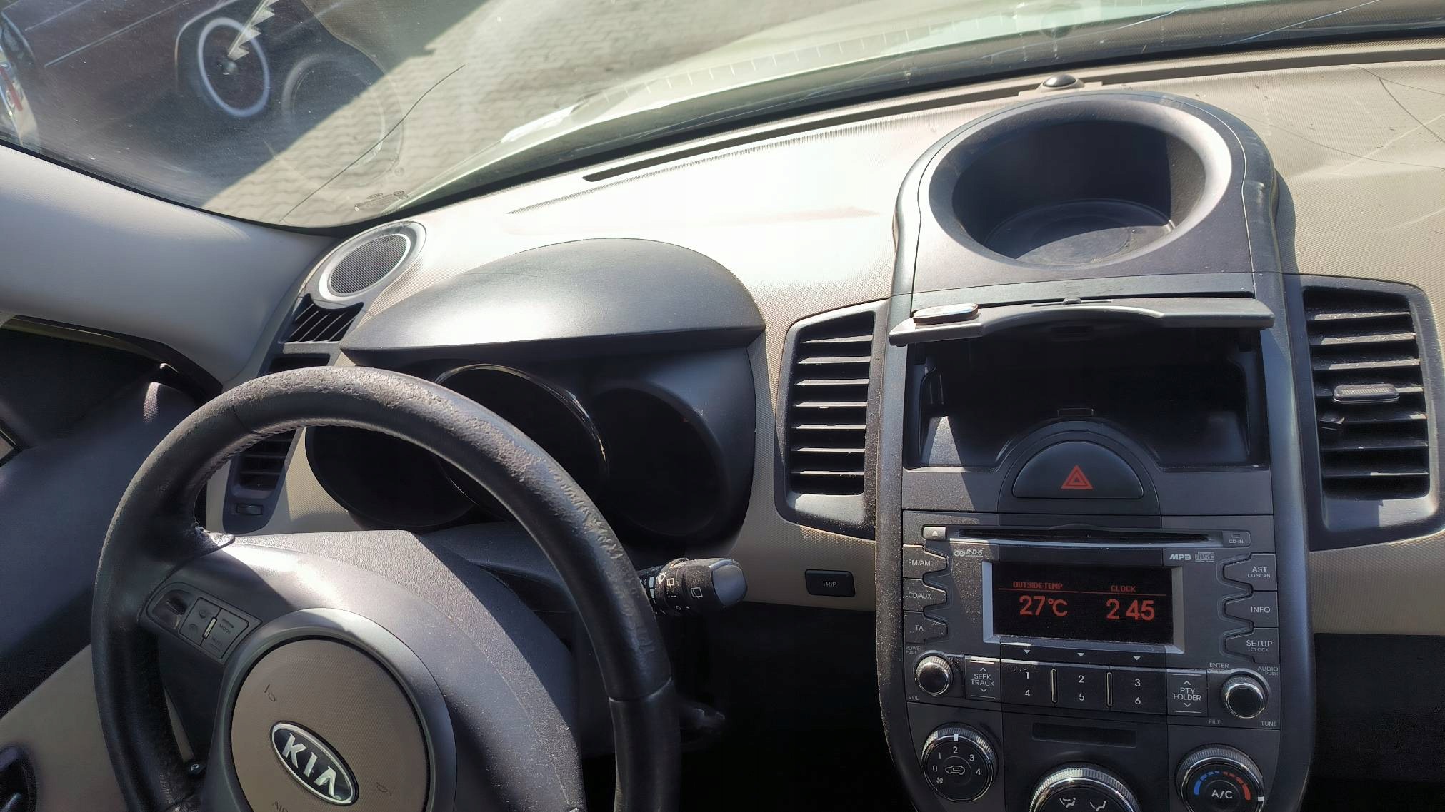 prístrojová doska kokpit KIA SOUL