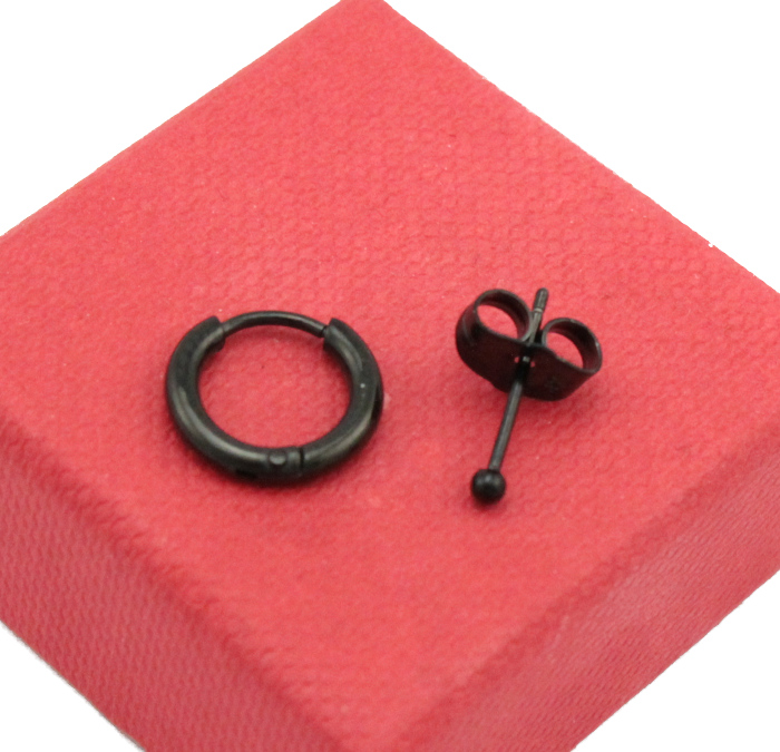 

Kolczyki 2 Sztuki Czarne Kółko Kulka 2 mm Stal