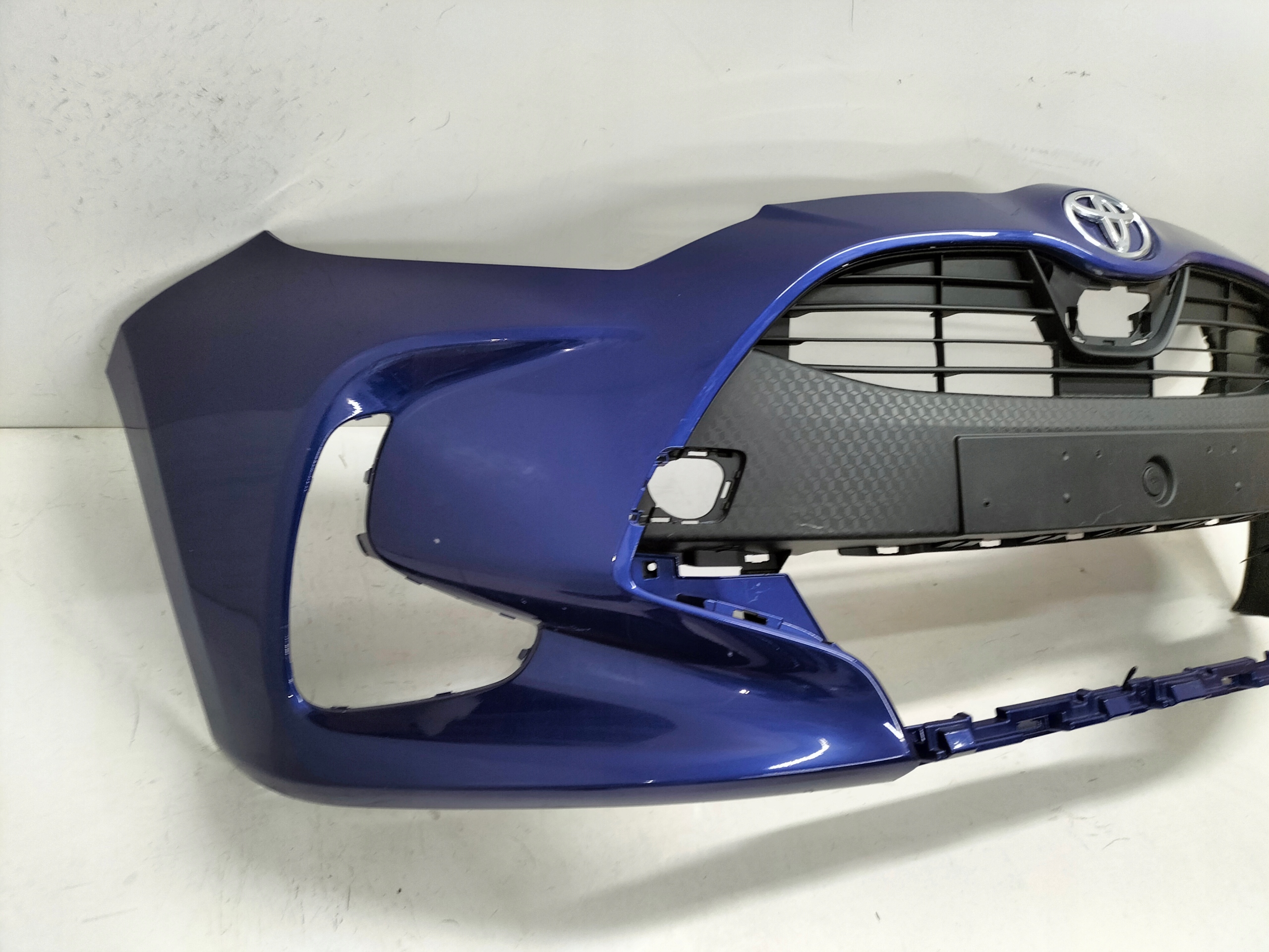 Frontstoßstange vorne TOYOTA YARIS 4 IV 20