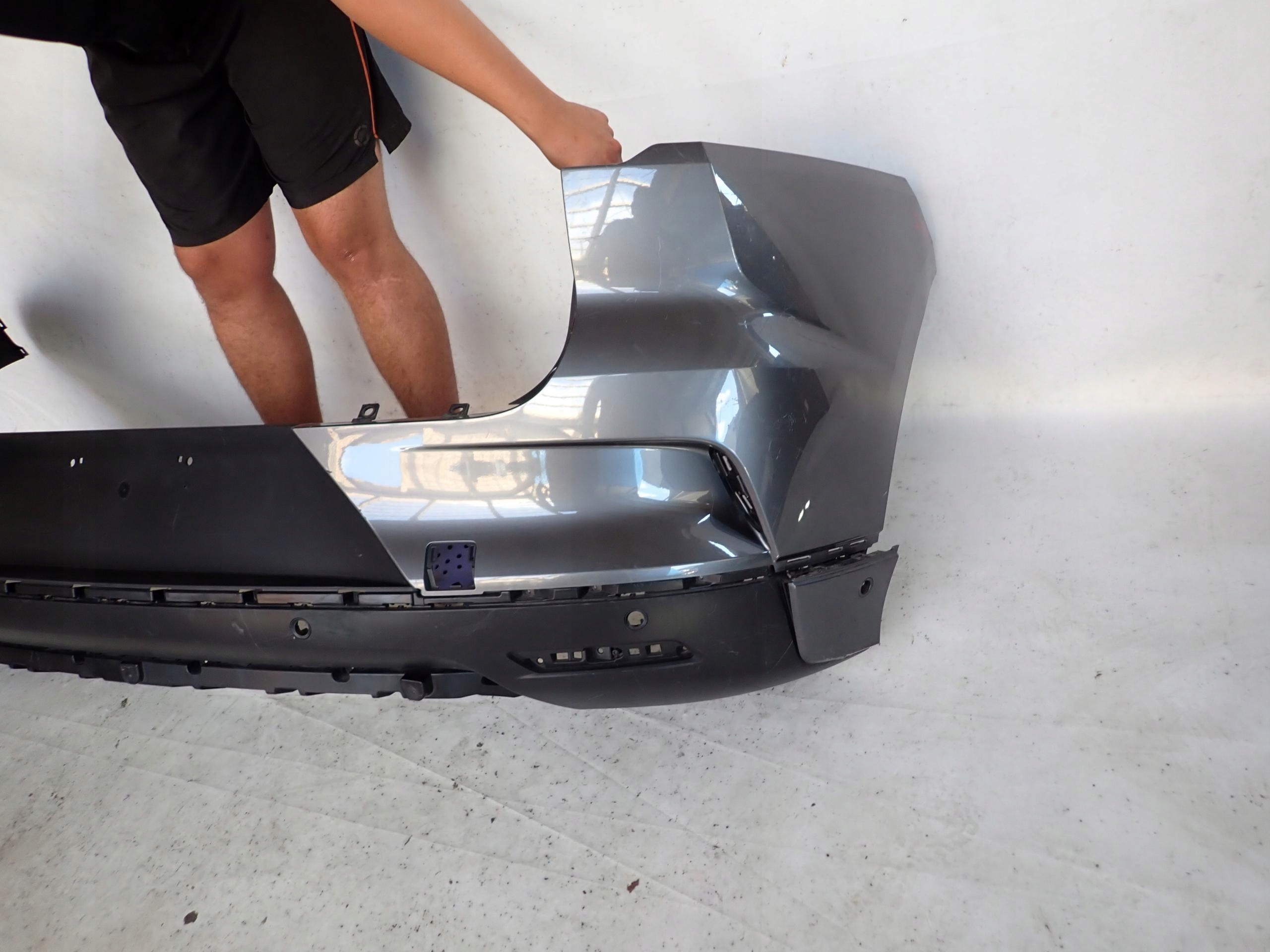 JAGUAR e-PACE 18- Paraurti posteriore posteriore PDC