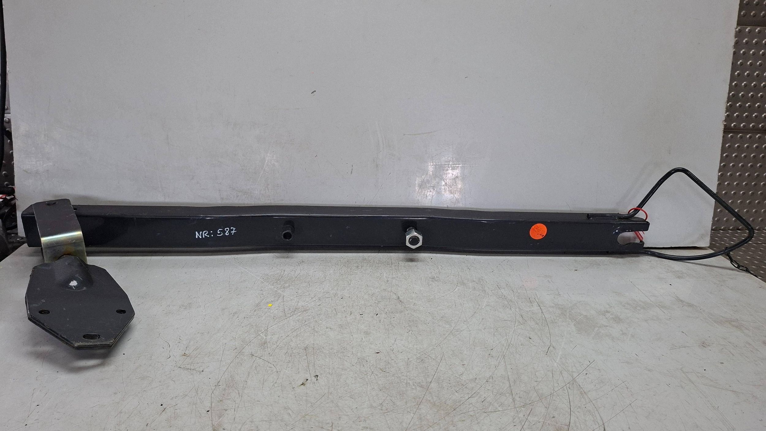 Support plaque Roues de la roue de secours 135 CM IVECO DAILY IV 2014