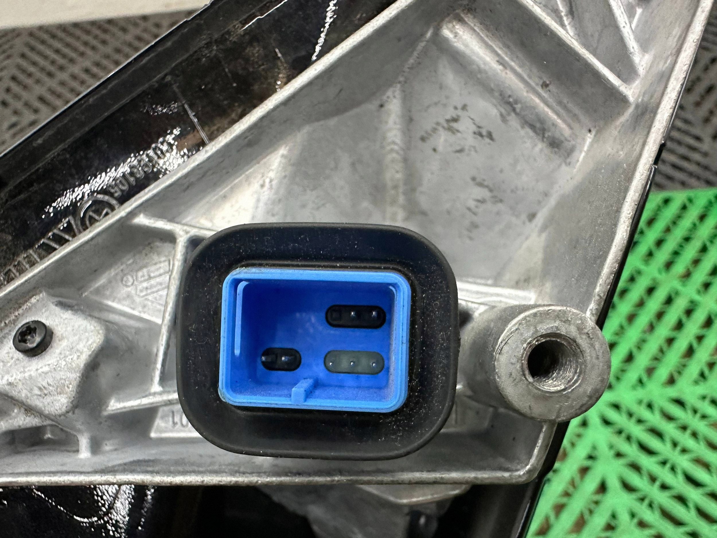 electrics mirror side left side BMW 2 F44 7 PIN