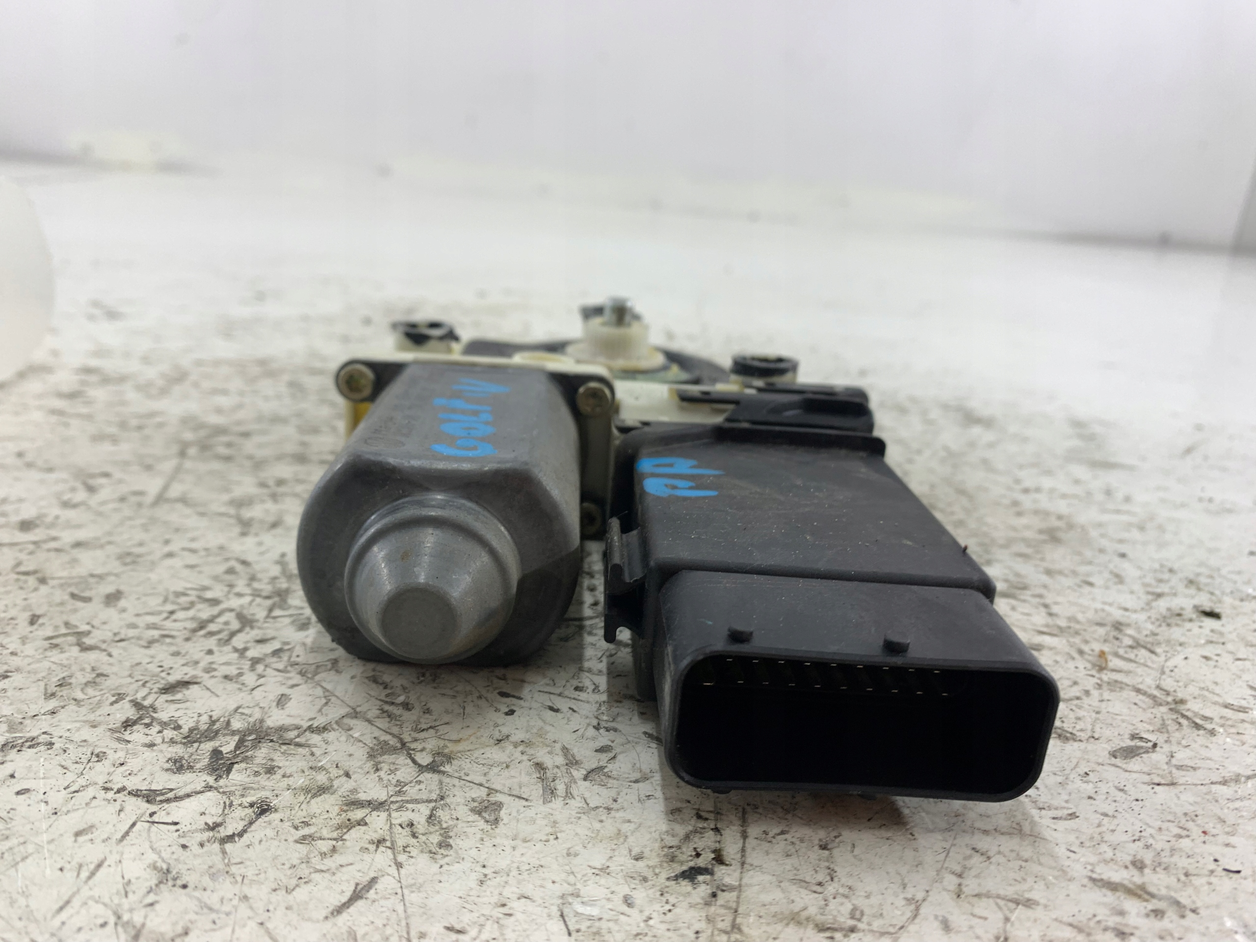 VW GOLF IV LEON et Micro moteur Vitres Droite Avant 101386-101