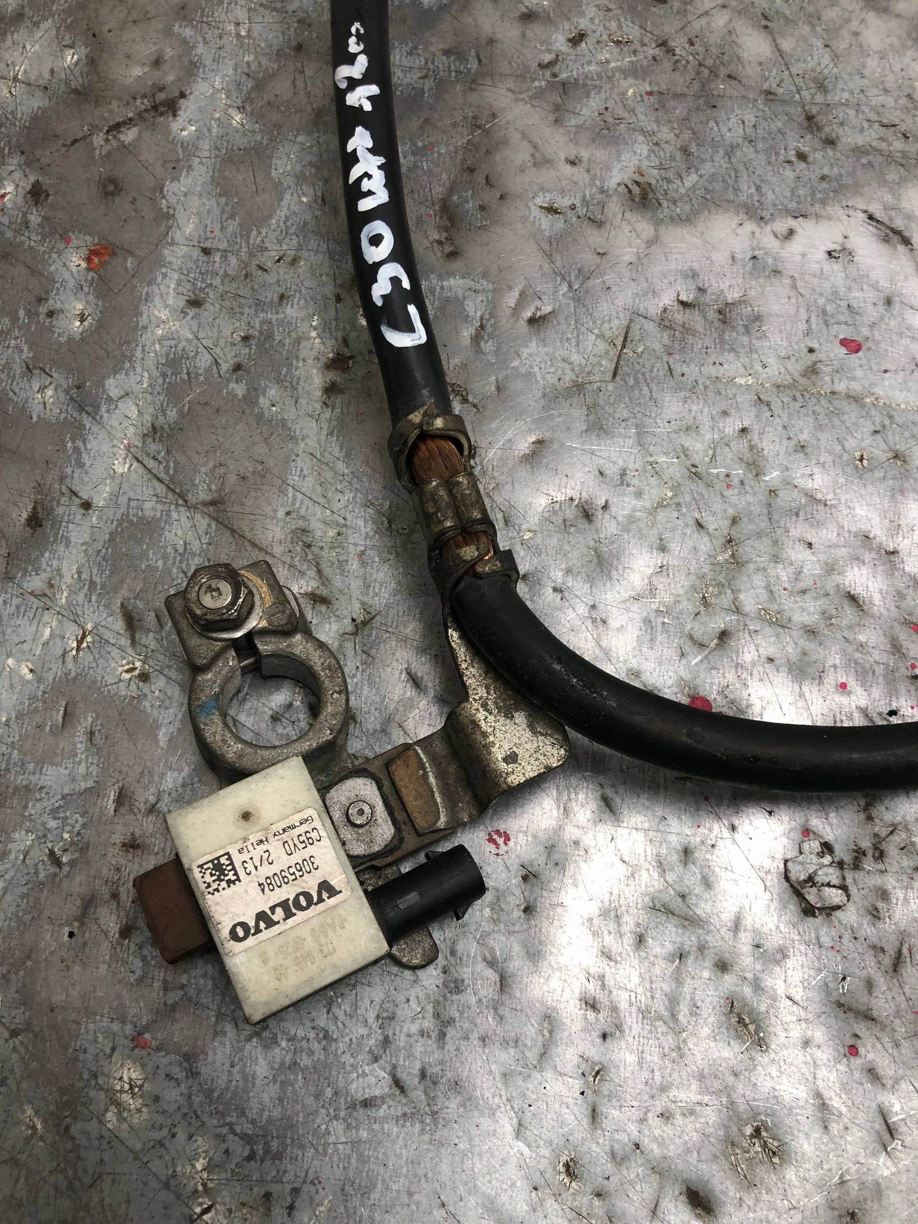 Batteriemanagement Sensor Schlauch VOLVO C30 LIFT 30659084