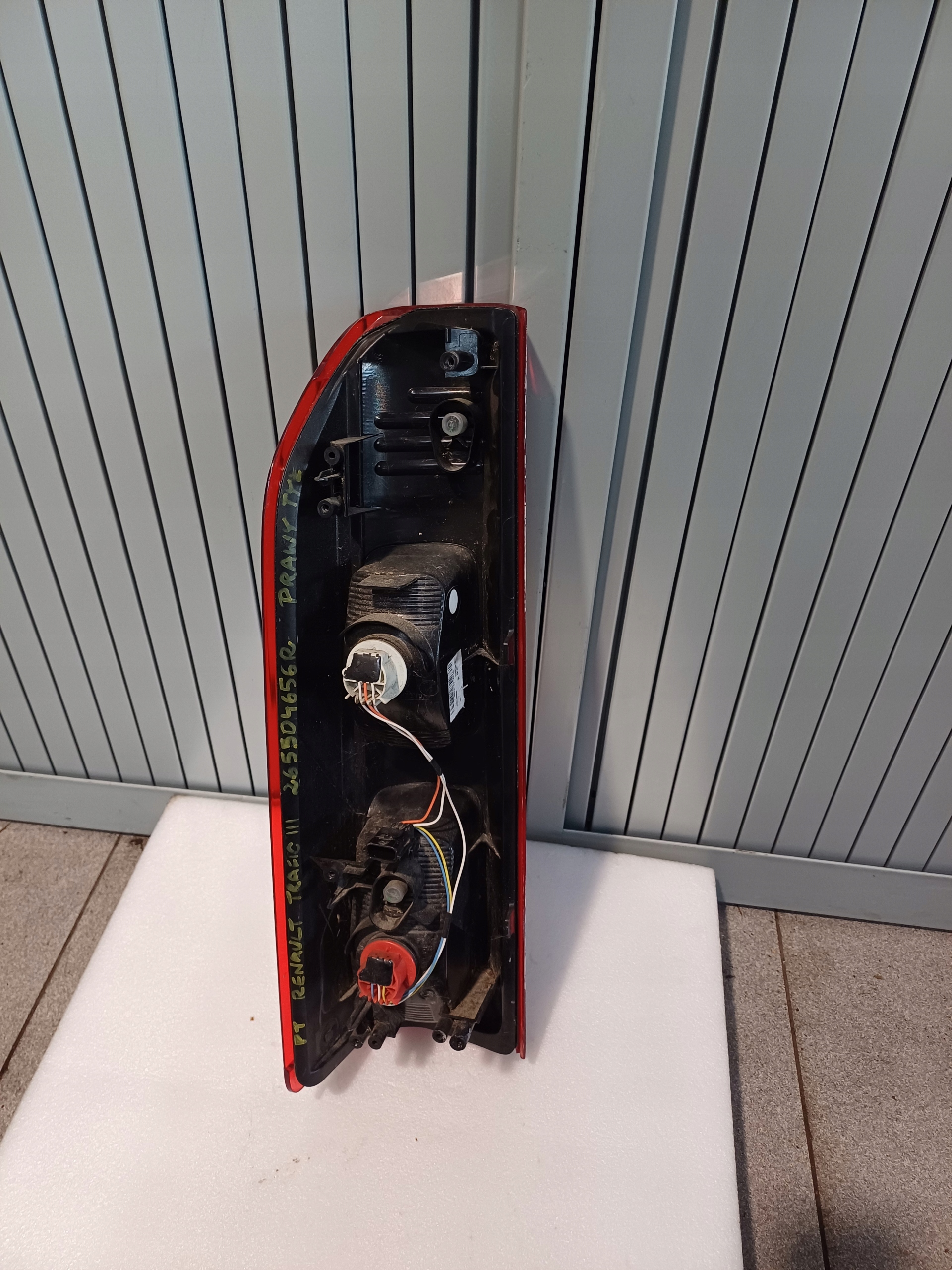 light right rear part rear RENAULT TRAFIC 3 III 265504656R