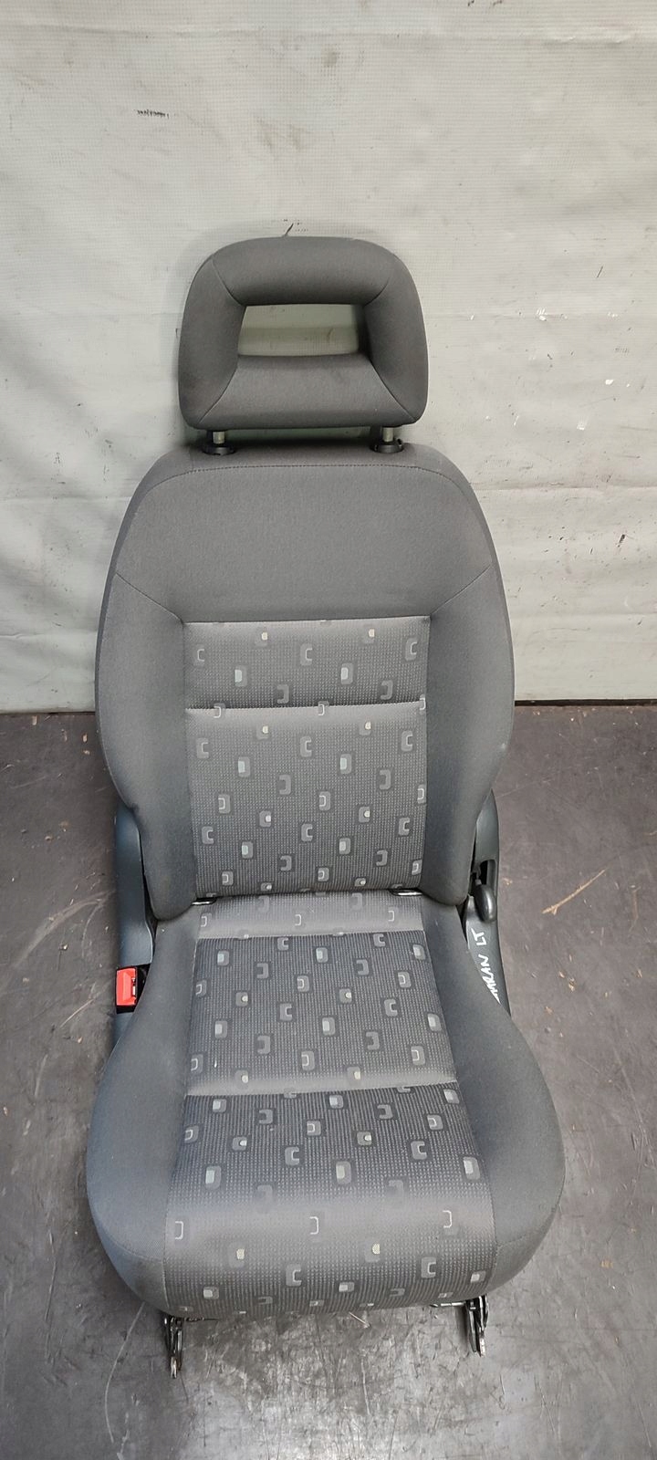 Sitz heck hinten links VW Sharan Lift 1,9 TDI