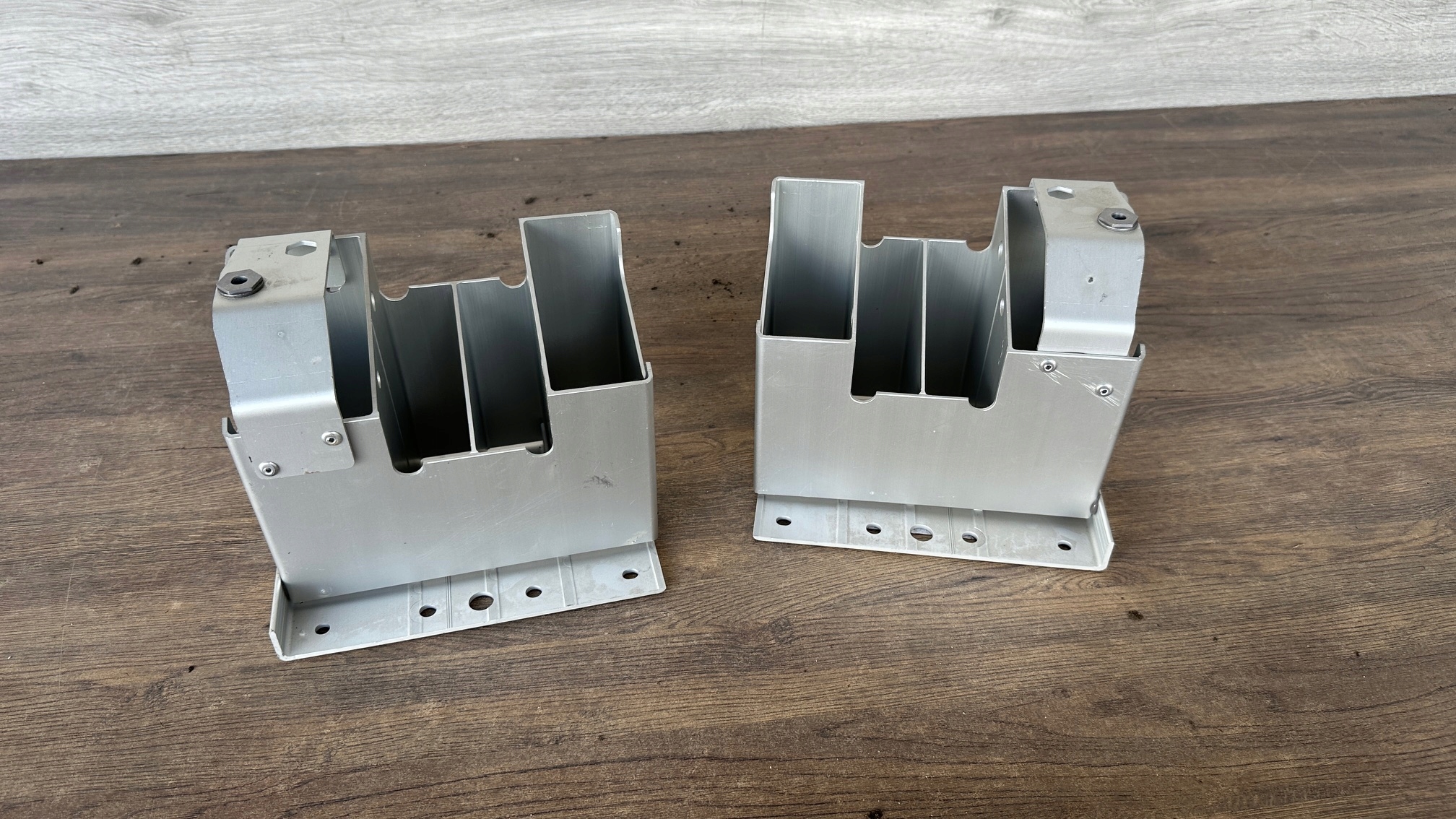 LEVC STREFA ZGNIOTU BELKA PRAWA LUB LEWA 1A0005313AA 1A0005315AA