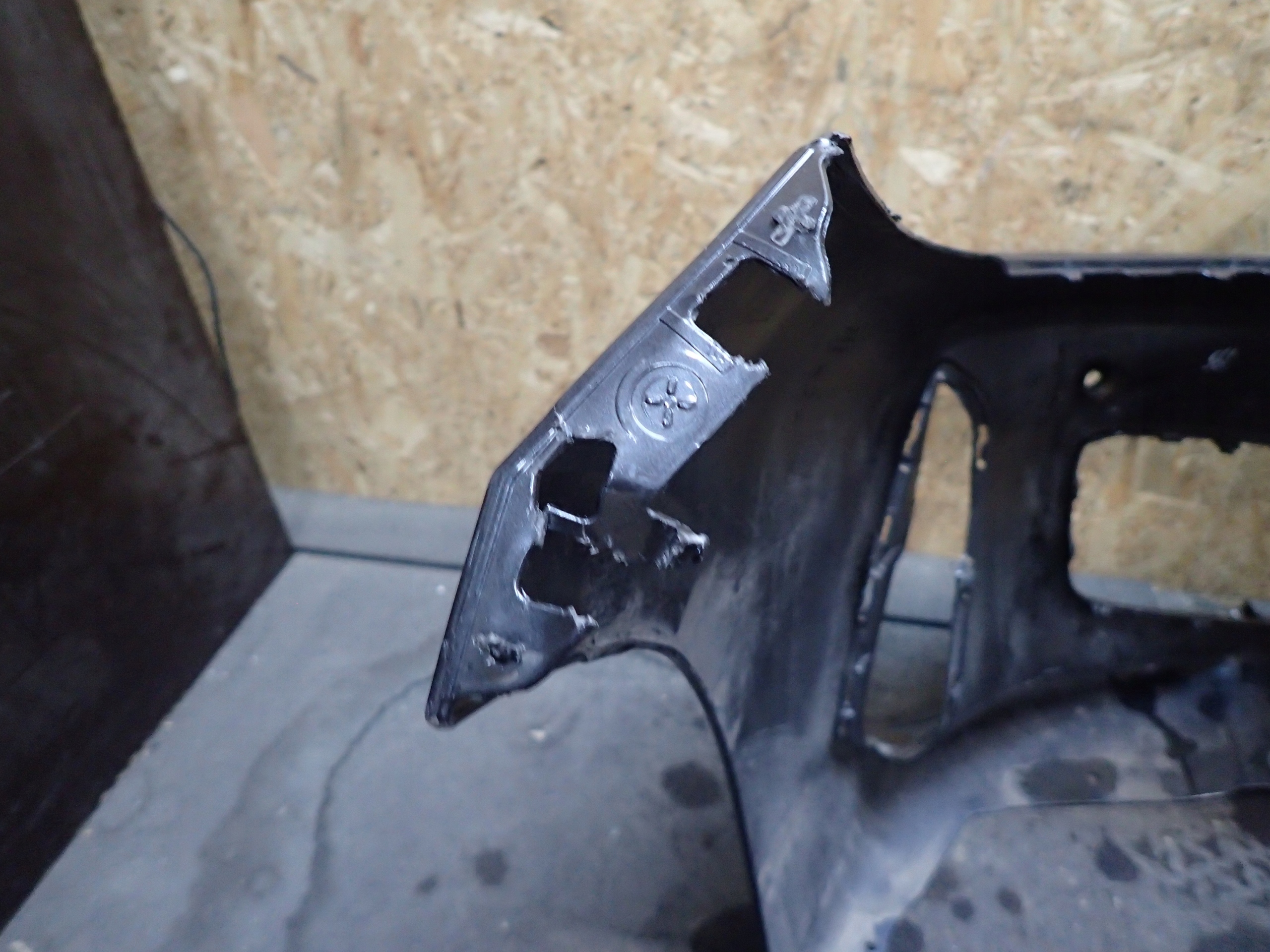 BUMPER FRONT BMW AND 1 F40 M PAKIET