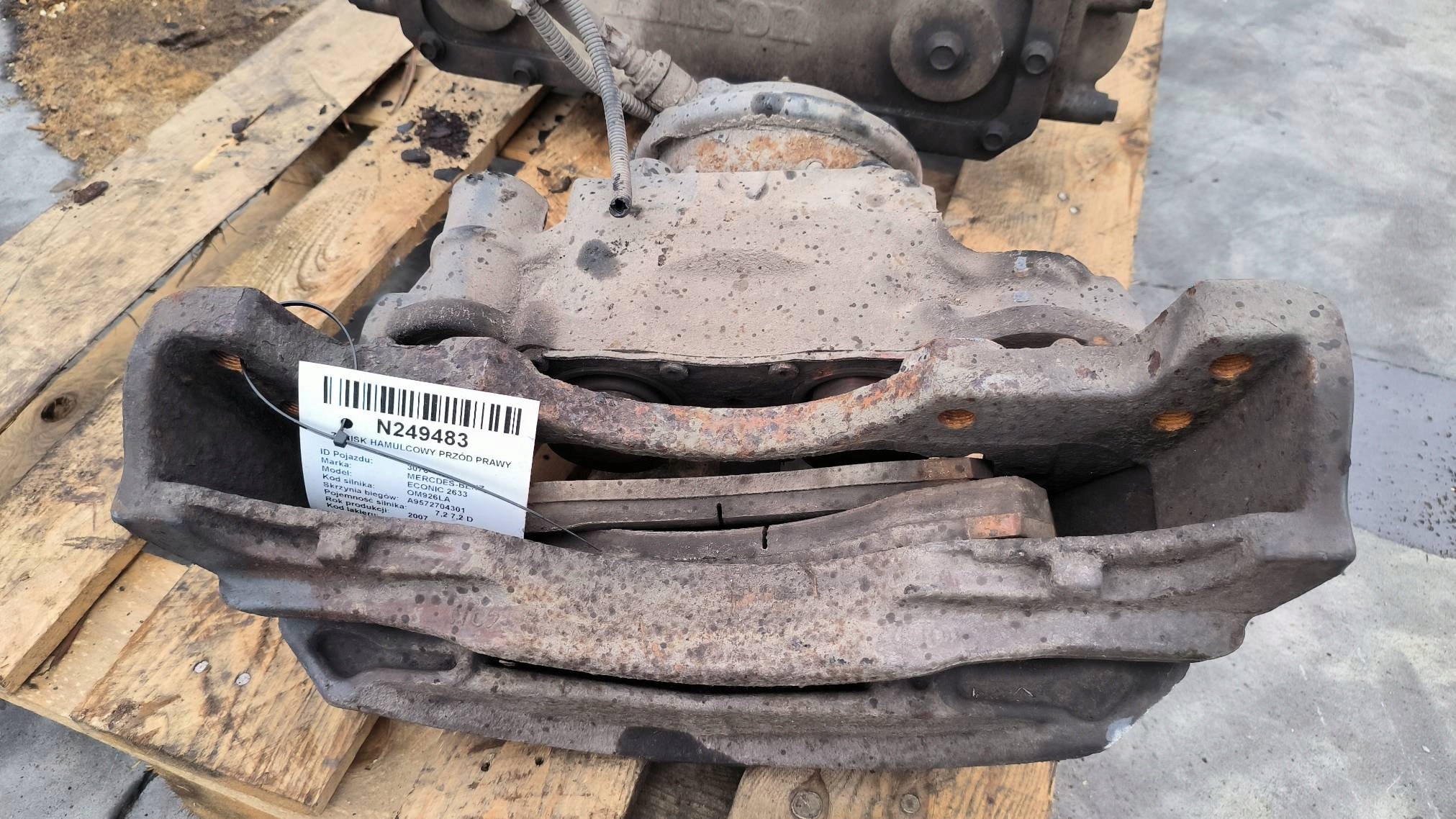 caliper brake front right Mercedes-BENZ ECONIC 2633