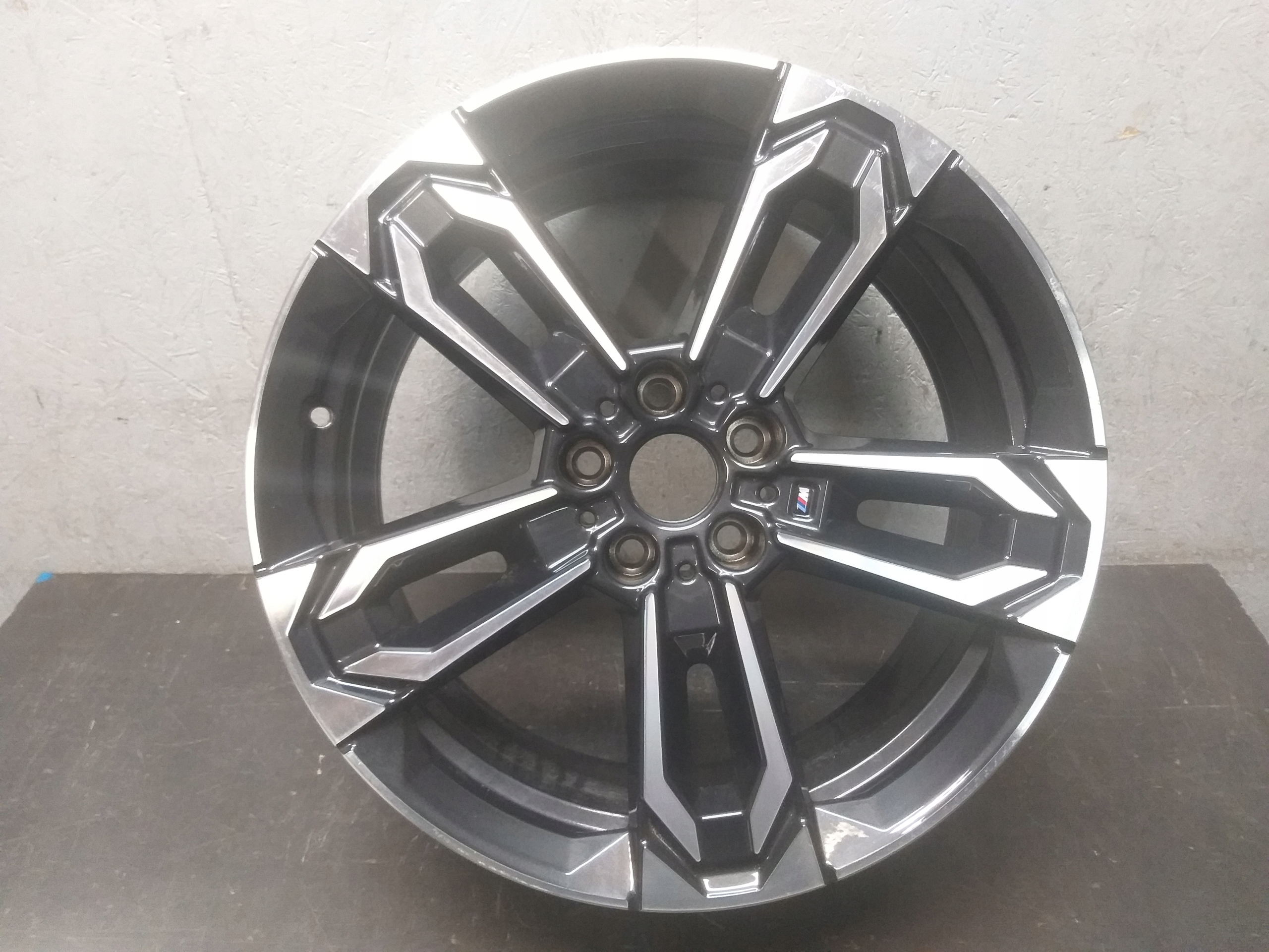 disk hliníkový BMW 19" 8J ET46 5X112 004136