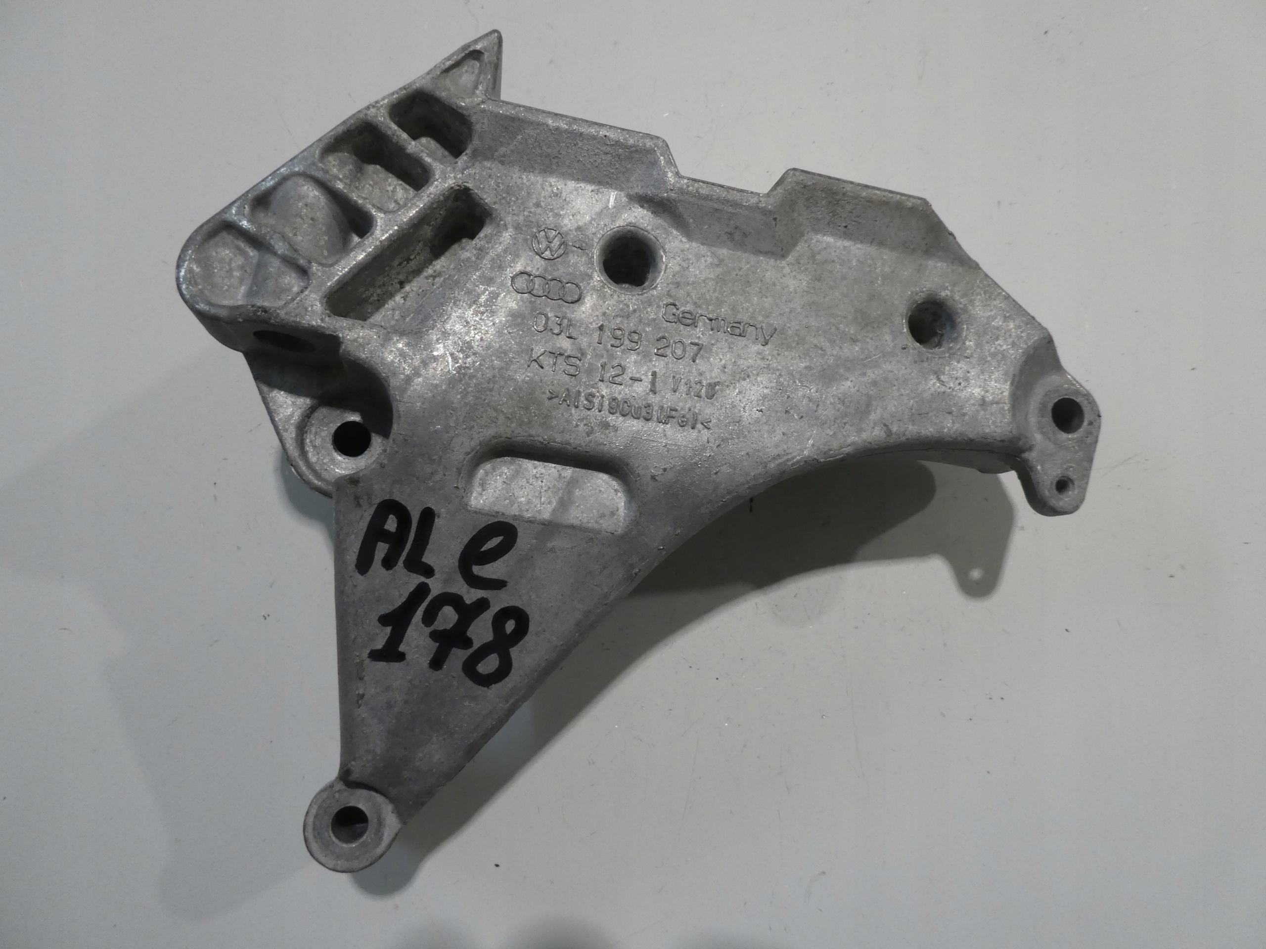 holder engine mount VW SKODA SEAT 03L199207