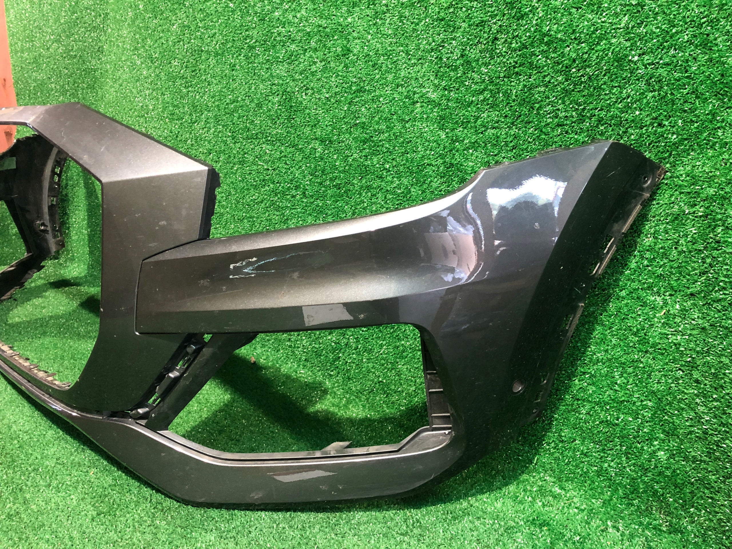 front bumper front AUDI Q8 18- 4M8