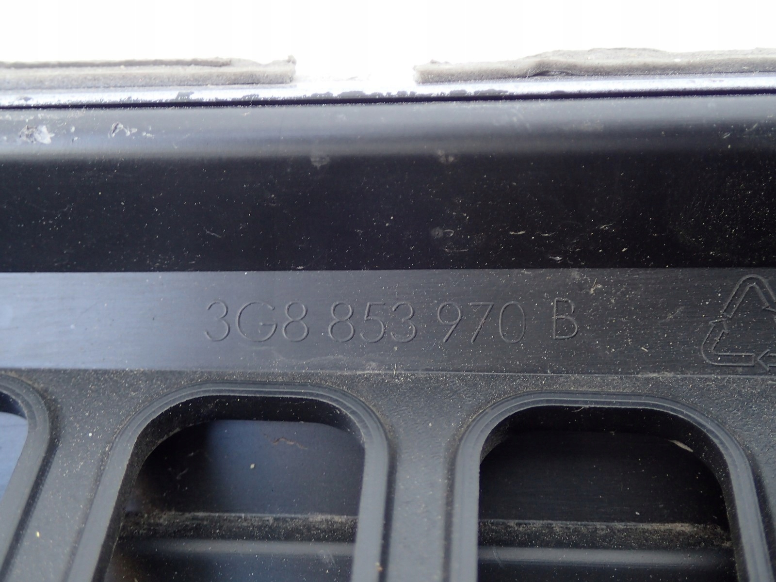 moulding door right front VW ARTEON 3G8 3G8853970B