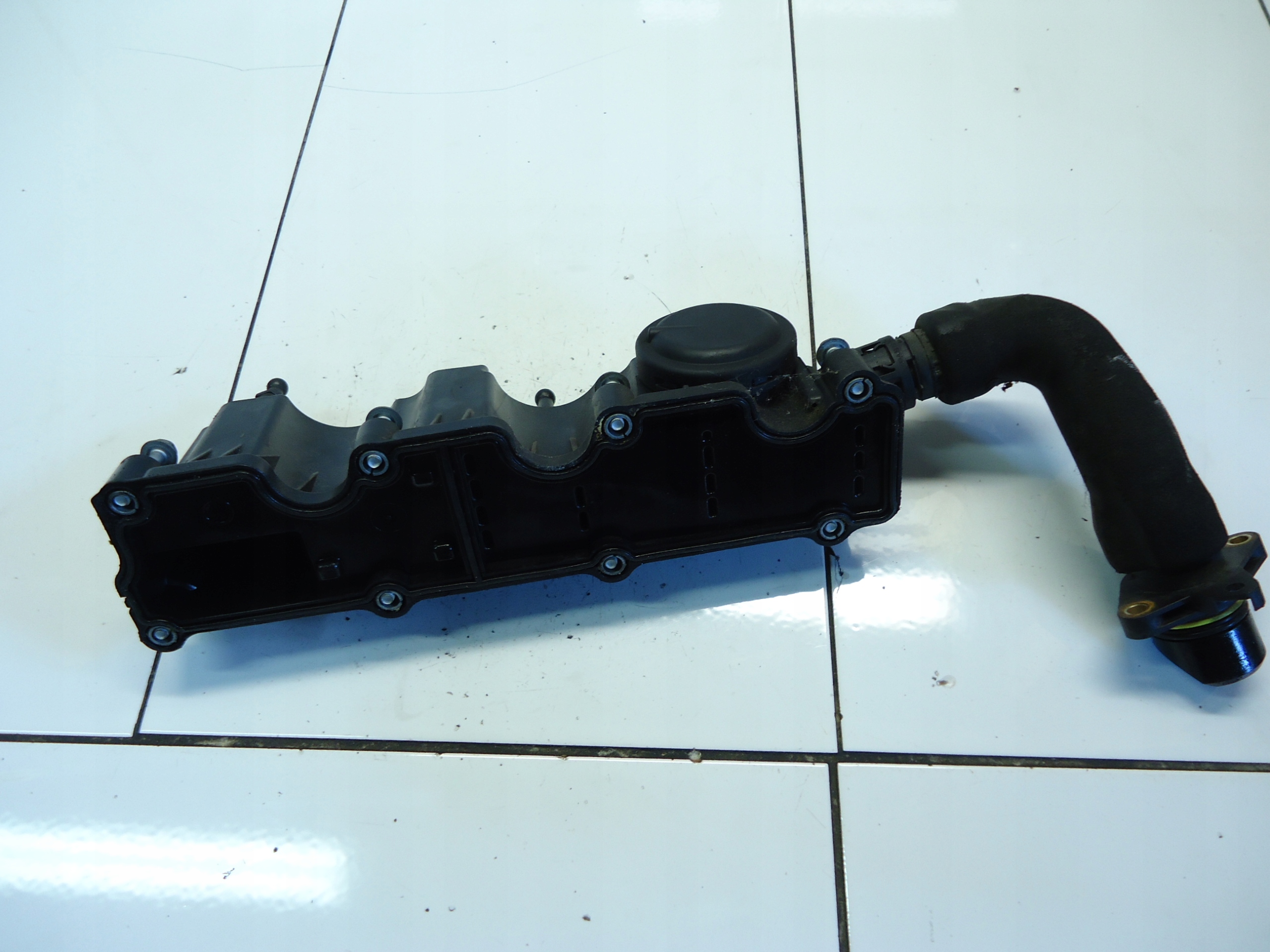 JAGUAR XE X760 XF X260 2.0D Abdeckung der Ventile G4D3-6J014-AA