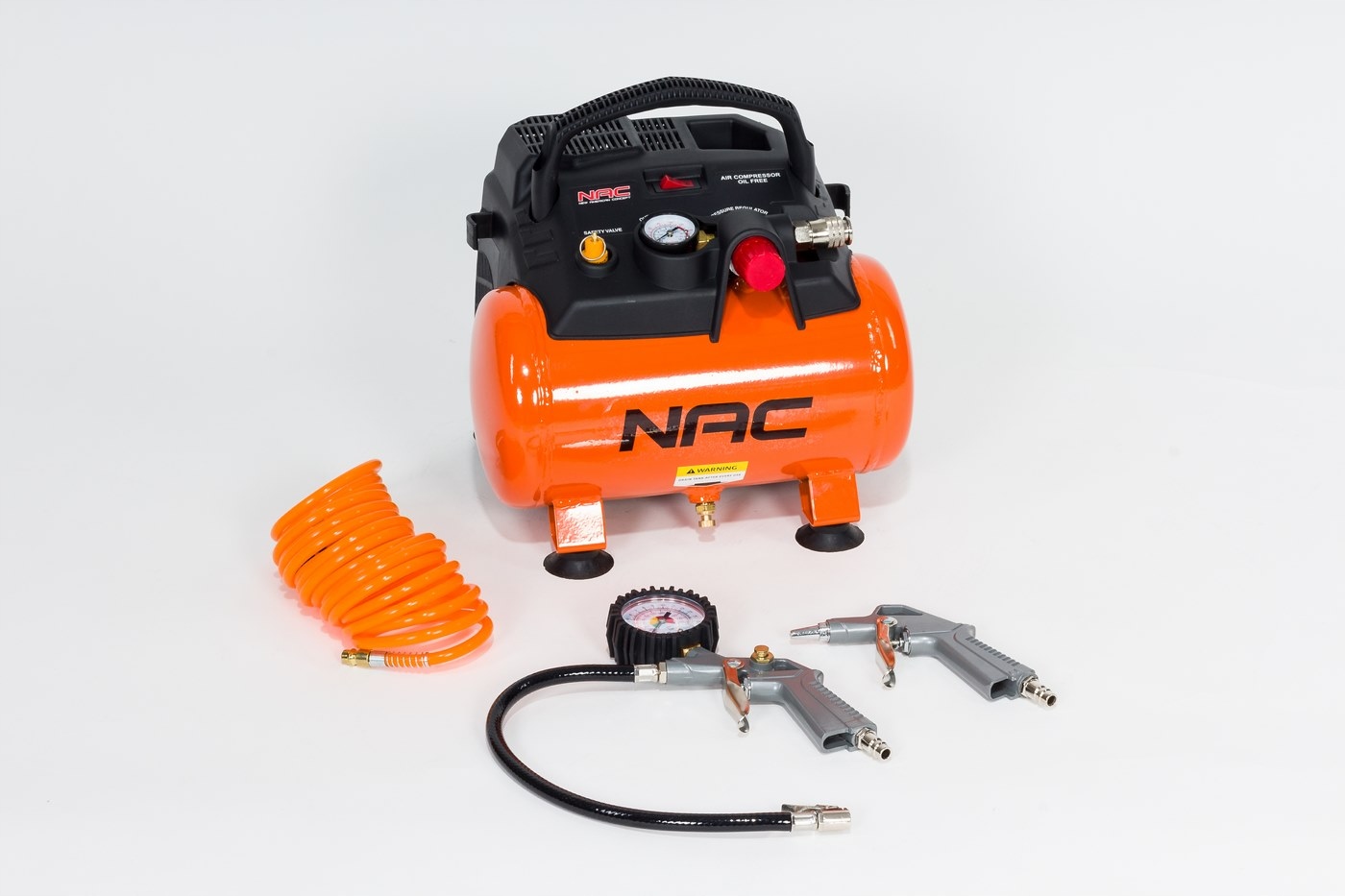 

Nac Kompresor Bezolejowy 8 bar 1200 W 6 l + Zestaw