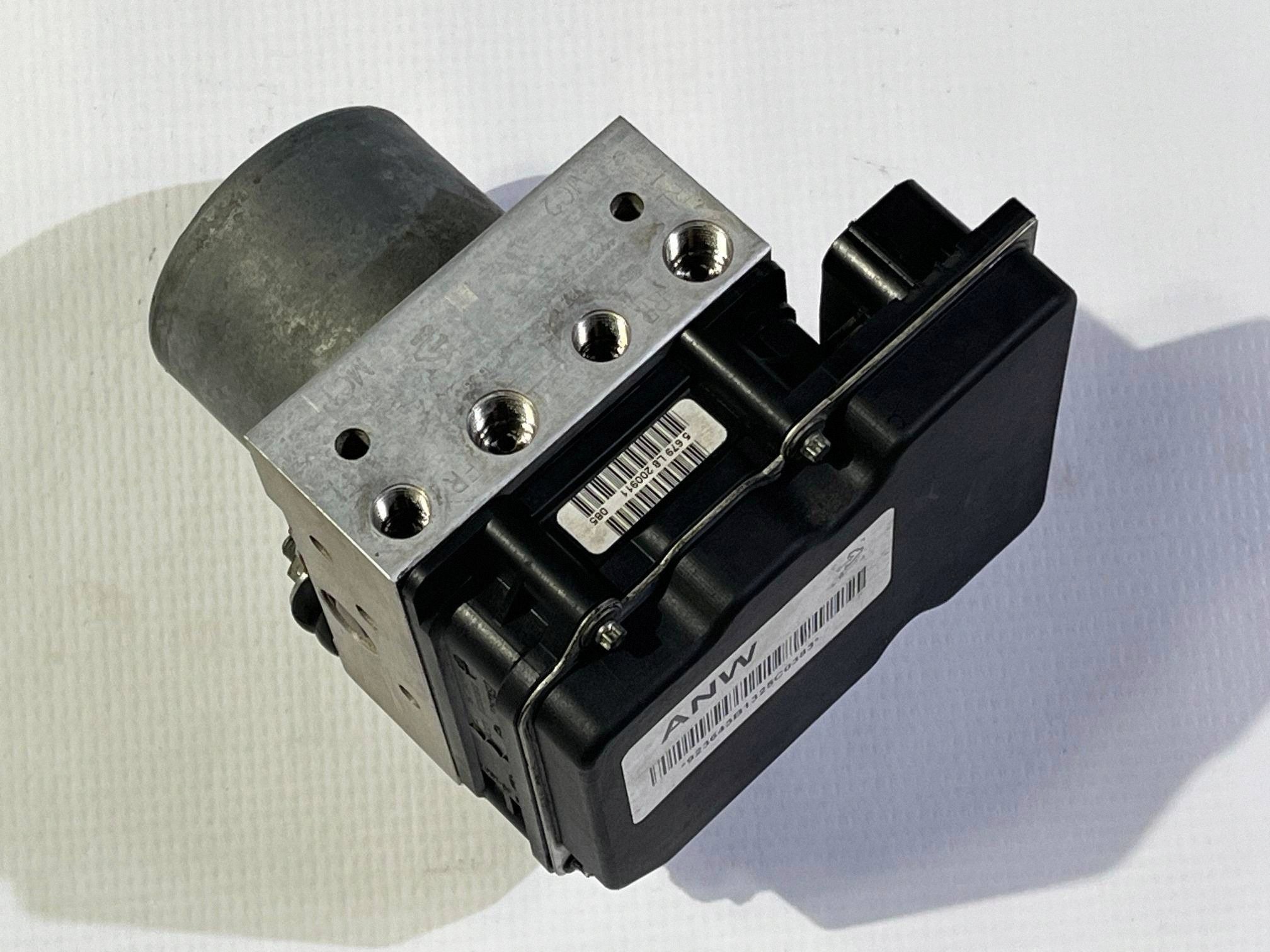 brake booster control unit ABS Chevrolet Camaro SS 6.2 2010- 22873643