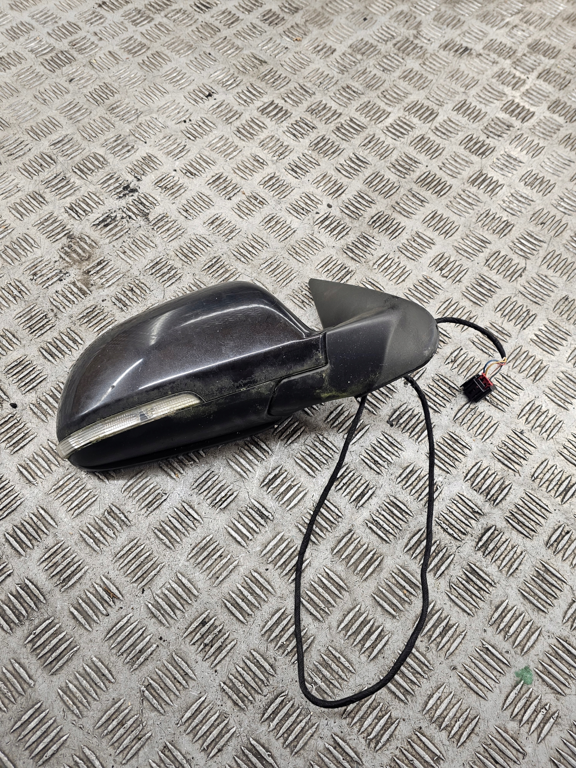 mirror right SKODA OCTAVIA II LIFT 6 PIN LF9R