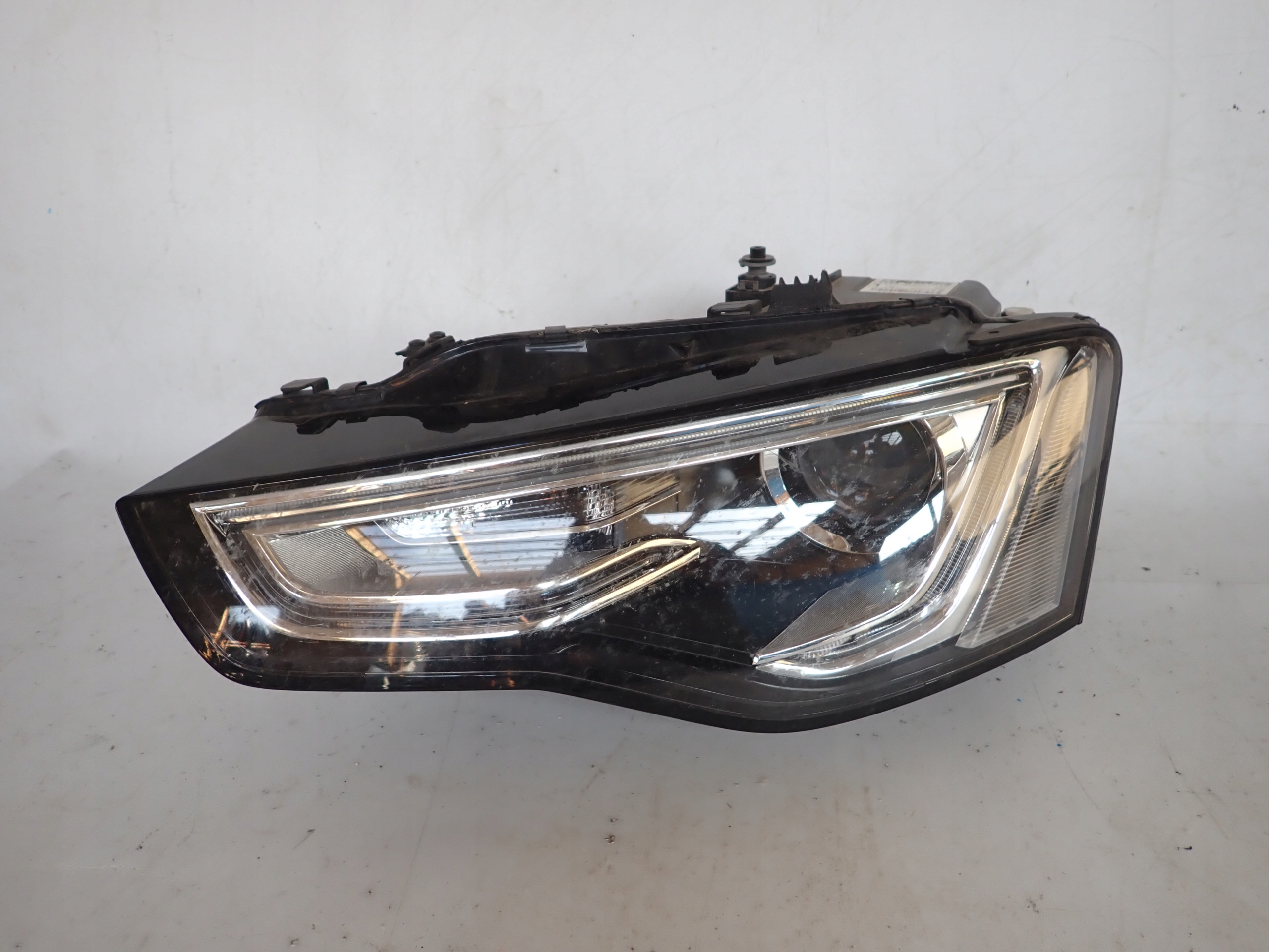 AUDI A5 8T LIFT 11- light left front front XENON 8T0941043