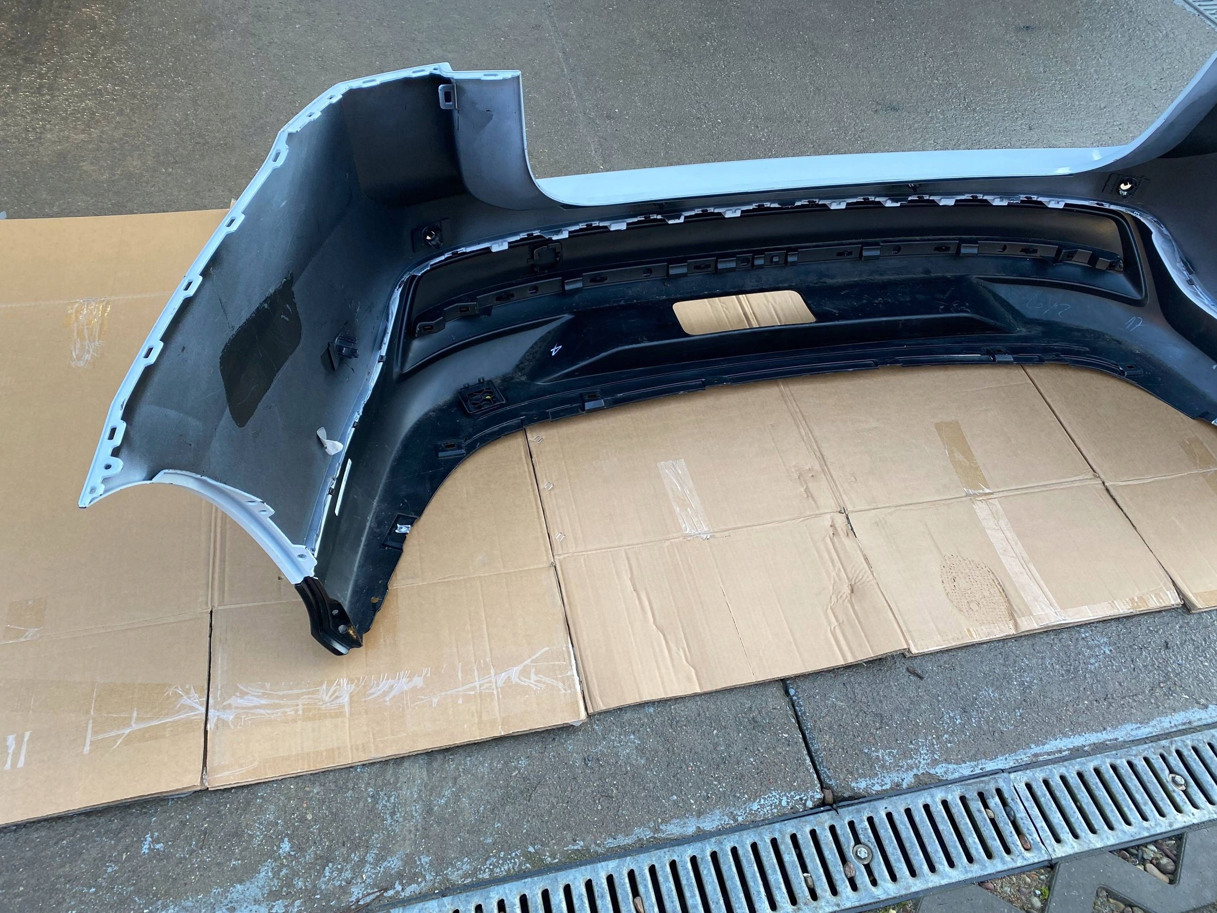 VW ID7 ID.7 complete bumper rear part rear PDC BIALY 14A807421