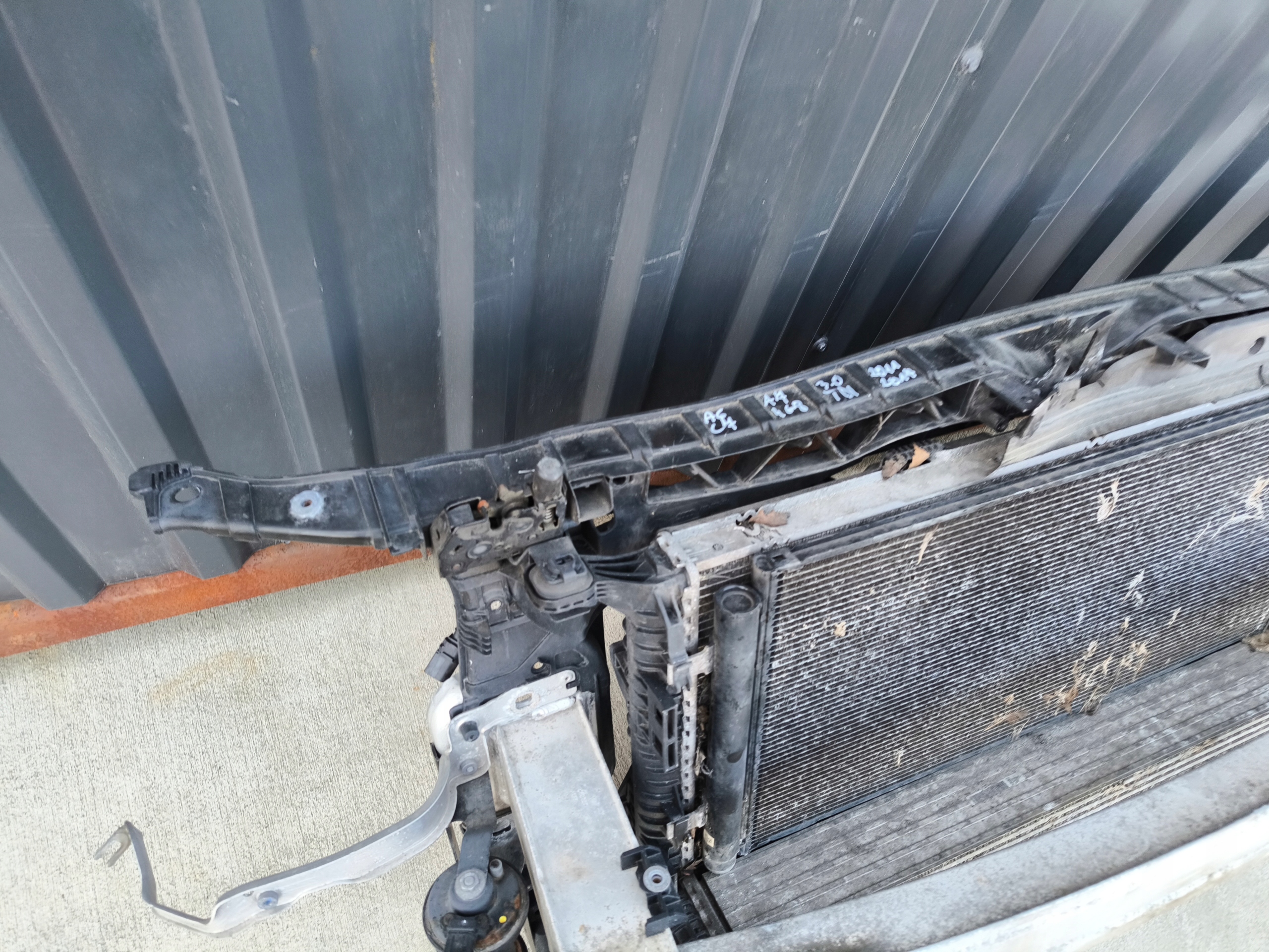 support panel for radiators complete AUDI A6 C7 A7 4G 3.0 TDI 2011-2016 complete !!!