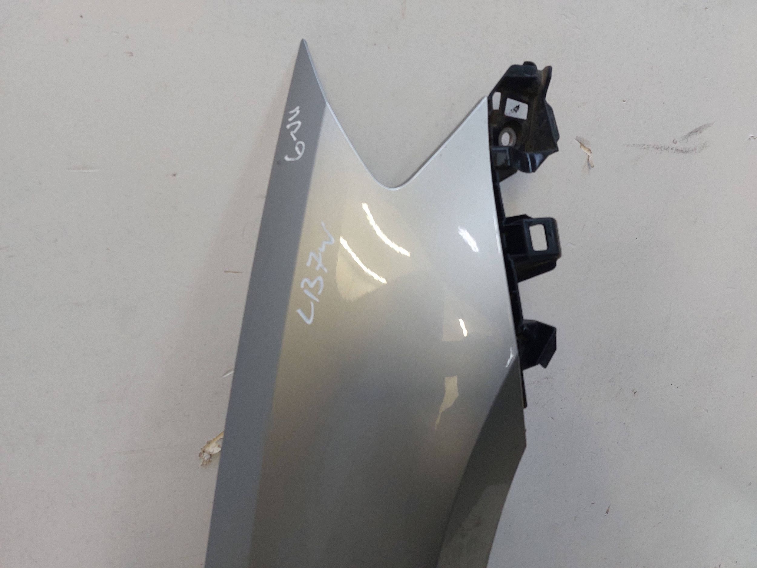 VW GOLF VII 7 12r> fender right front front LB7W original