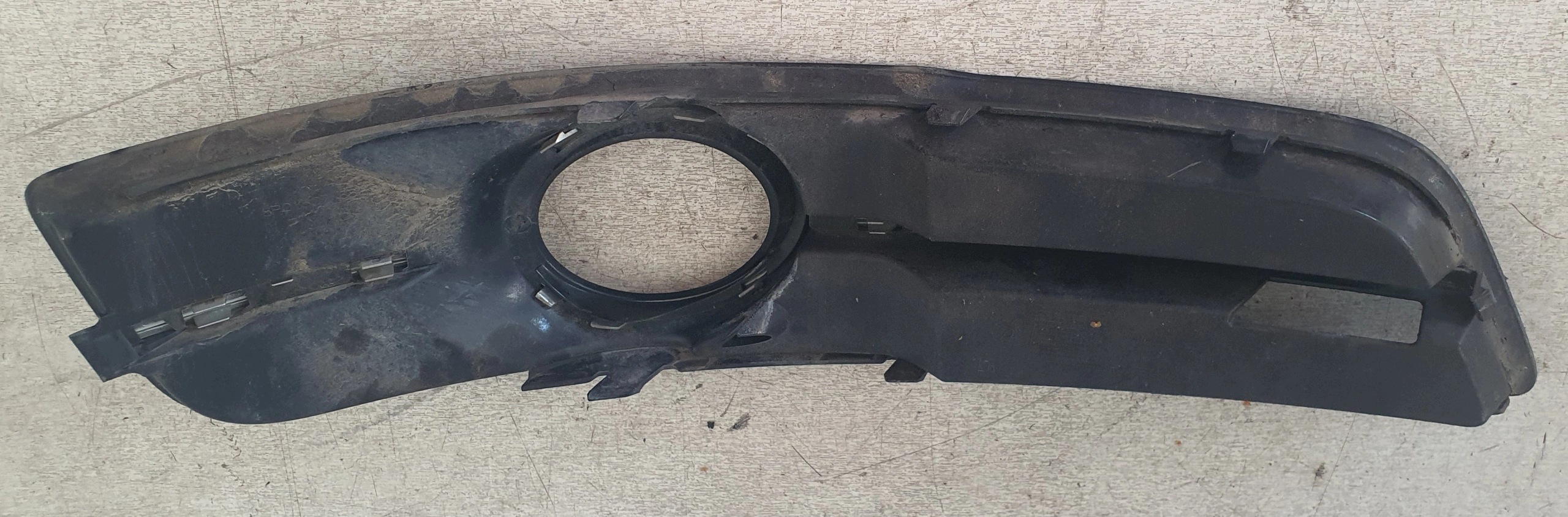 AUDI A3 8P 08-12 grid grill of a bumper left original 8P0807681AA