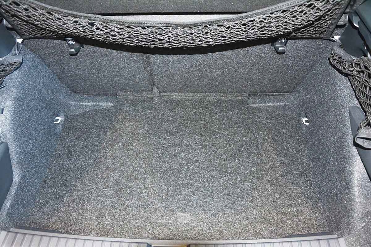 SKODA KAMIQ po facelift od 2023-teraz DB mata+ANTYPOŚLIZG Kolor czarny