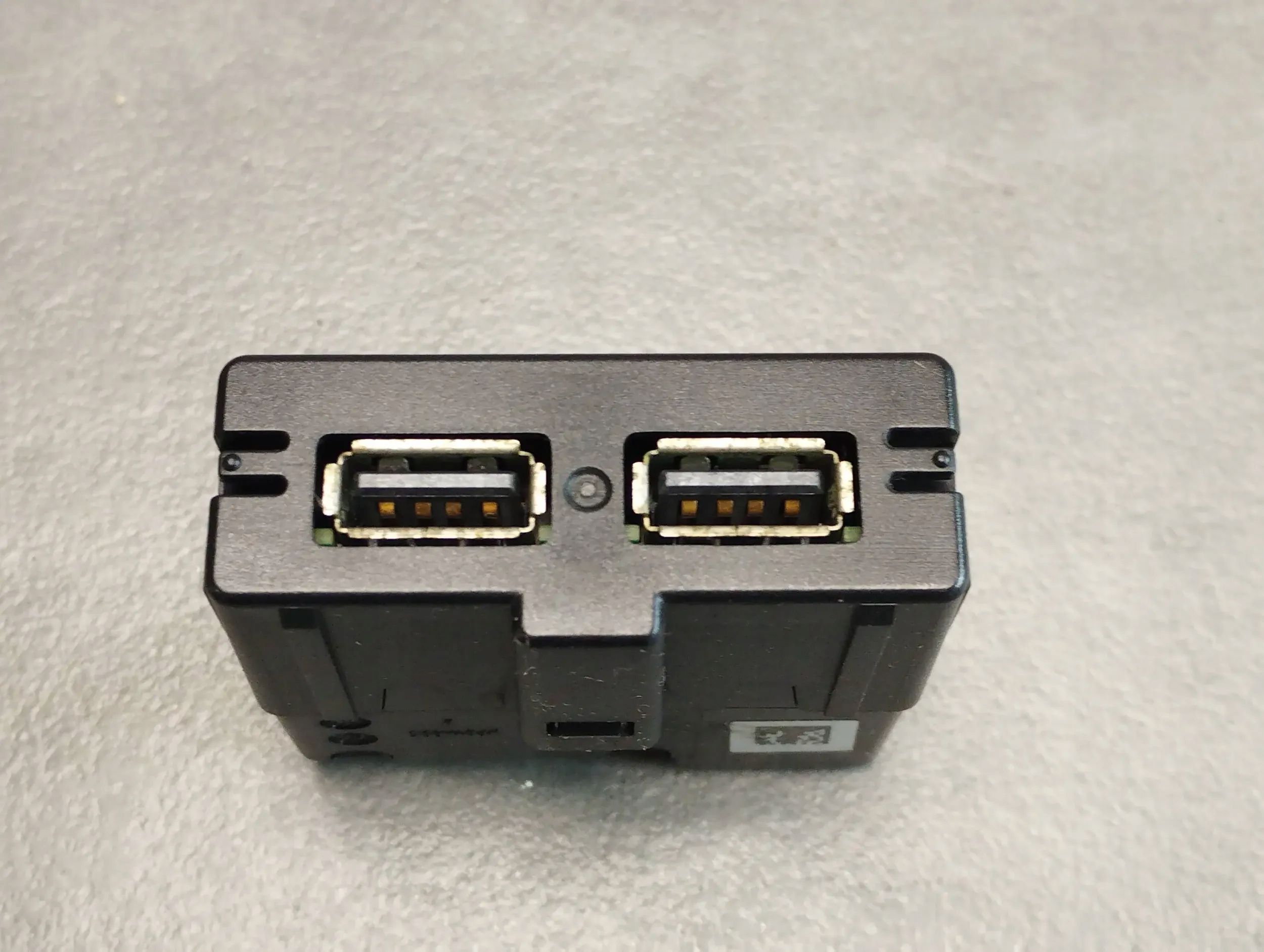 Skoda Superb 3V Podwojne adapter USB 5Q0035726L