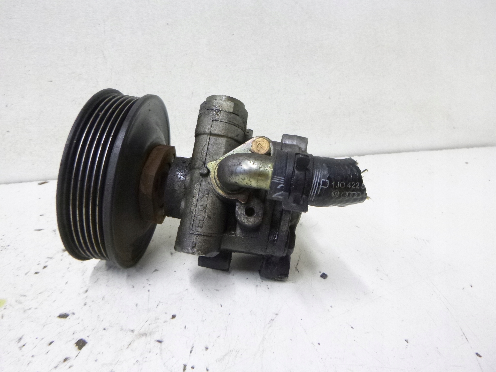 POMPA SERVOSTERZO VW GOLF IV 1.4 1999R. 1J0422154B