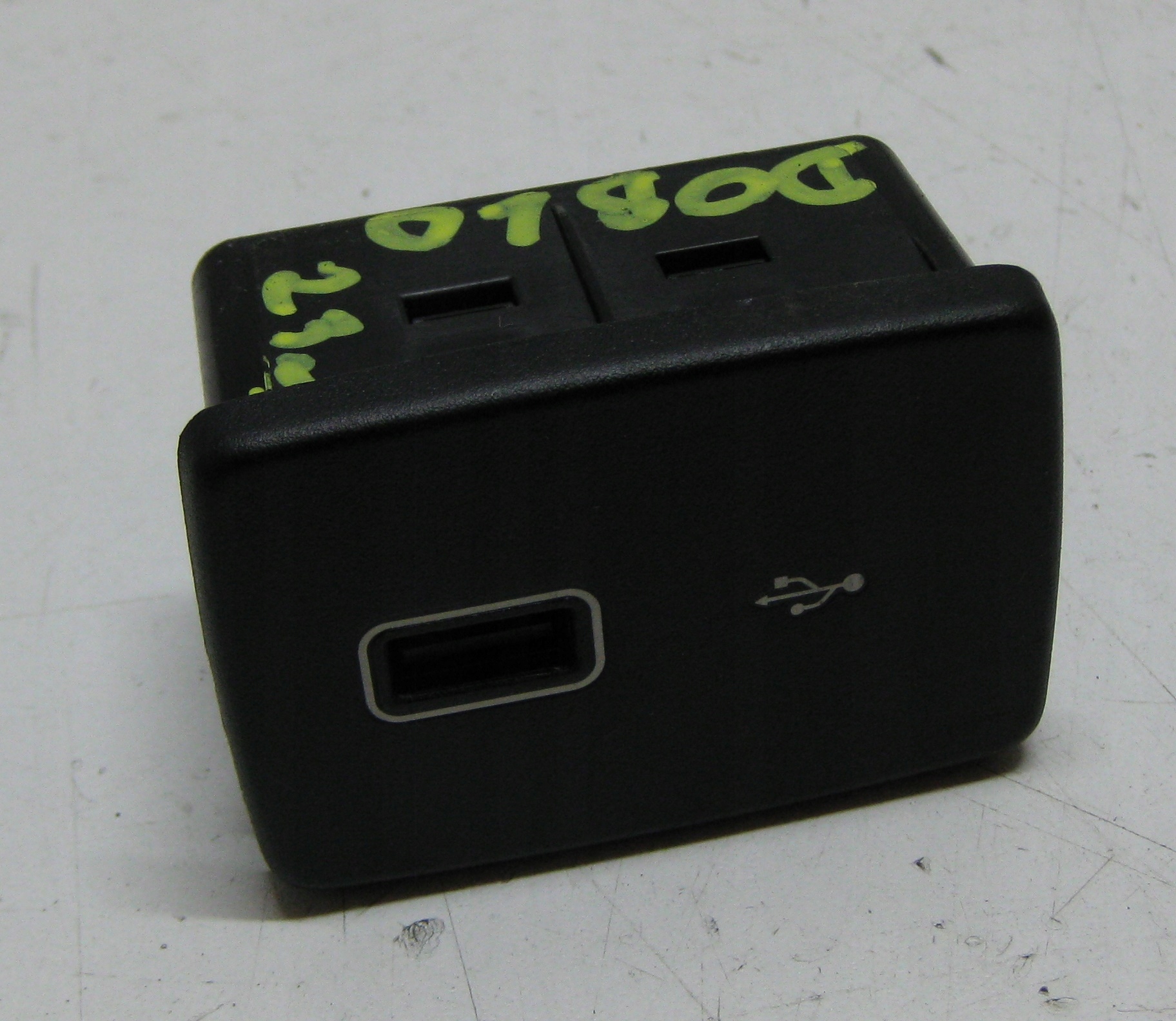 FIAT DOBLO II 23R 1.6 M-JET adapter USB 07357054130