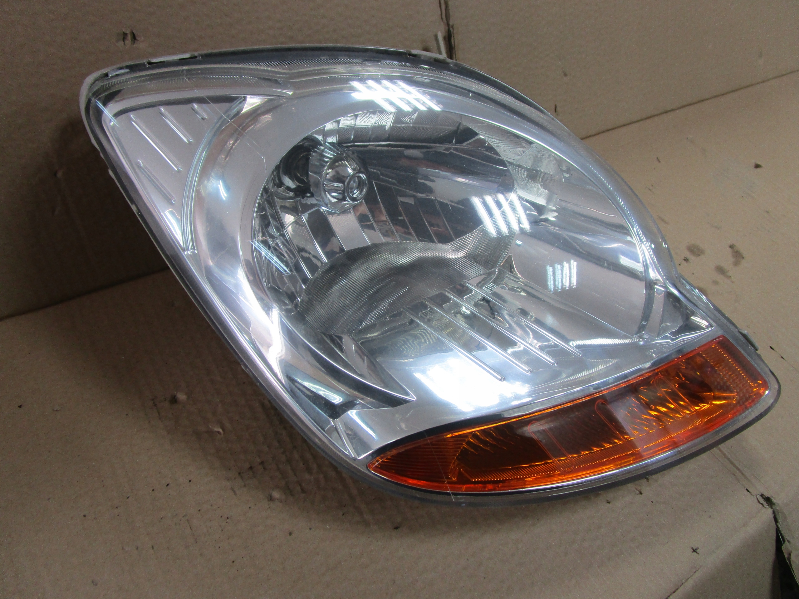 light front right Chevrolet Spark 05-09