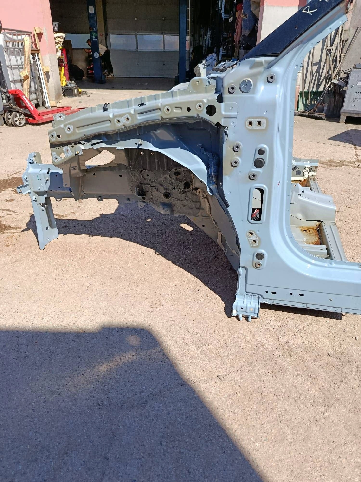 čtvrtka předek strana levá Renault 4 BIYZE