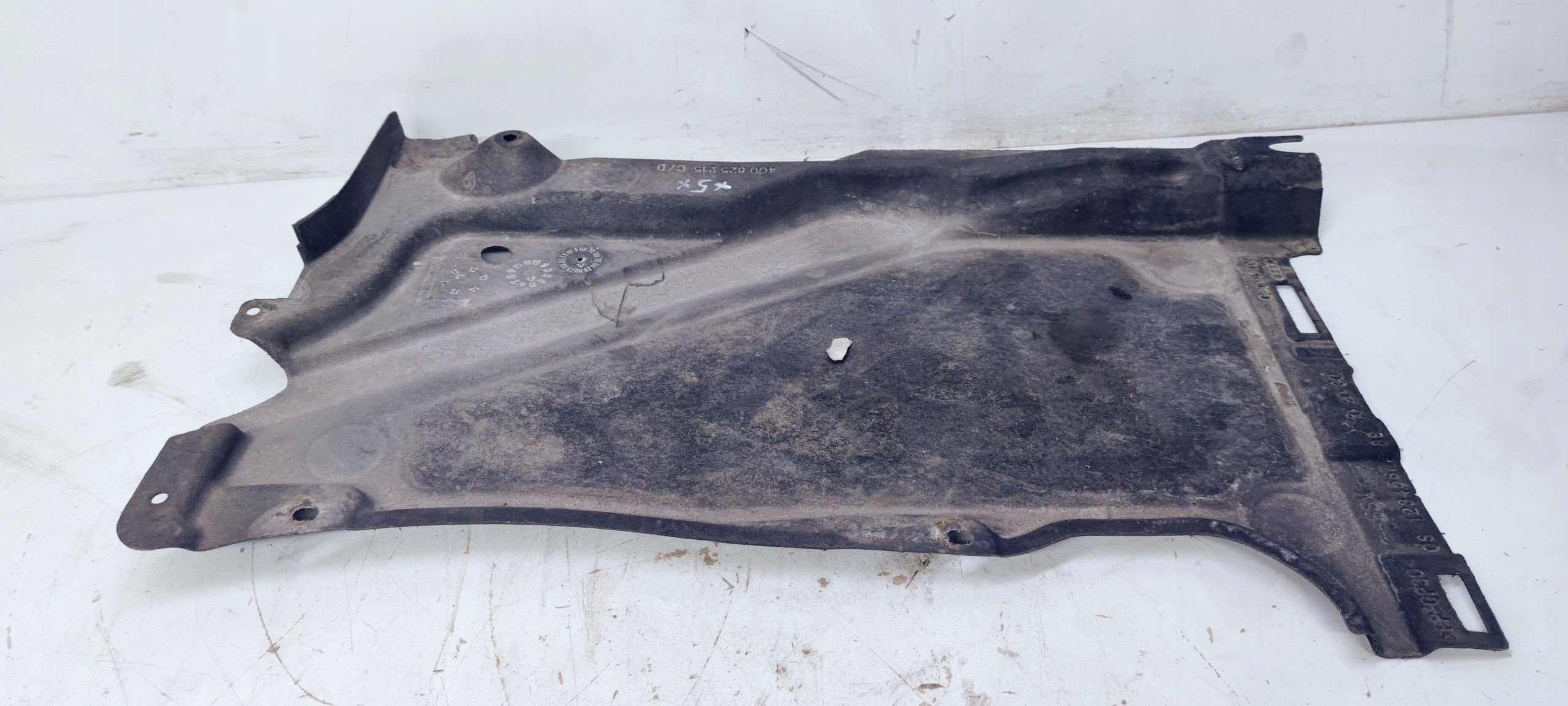 cover chassis left rear part AUDI A6 C7 4G0825215C *5*