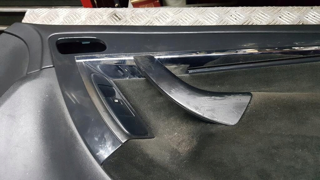 CITROEN C4 and PICASSO side door upholstery right front WELUR
