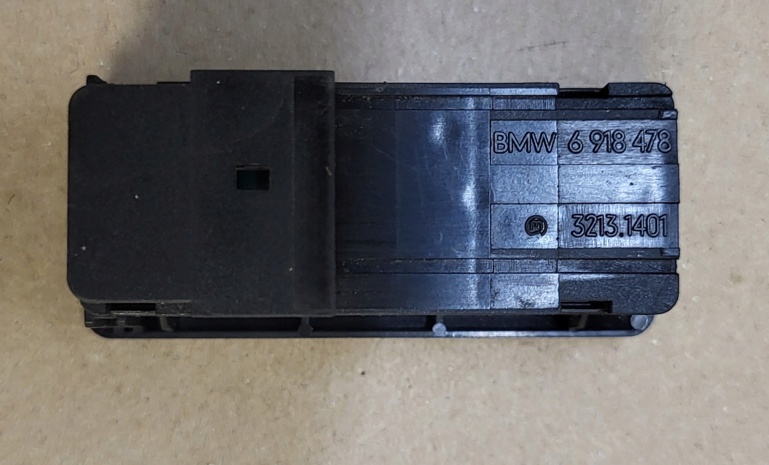 switch switch button SOS of the roof window BMW E60 E61 E63 E64 6918478