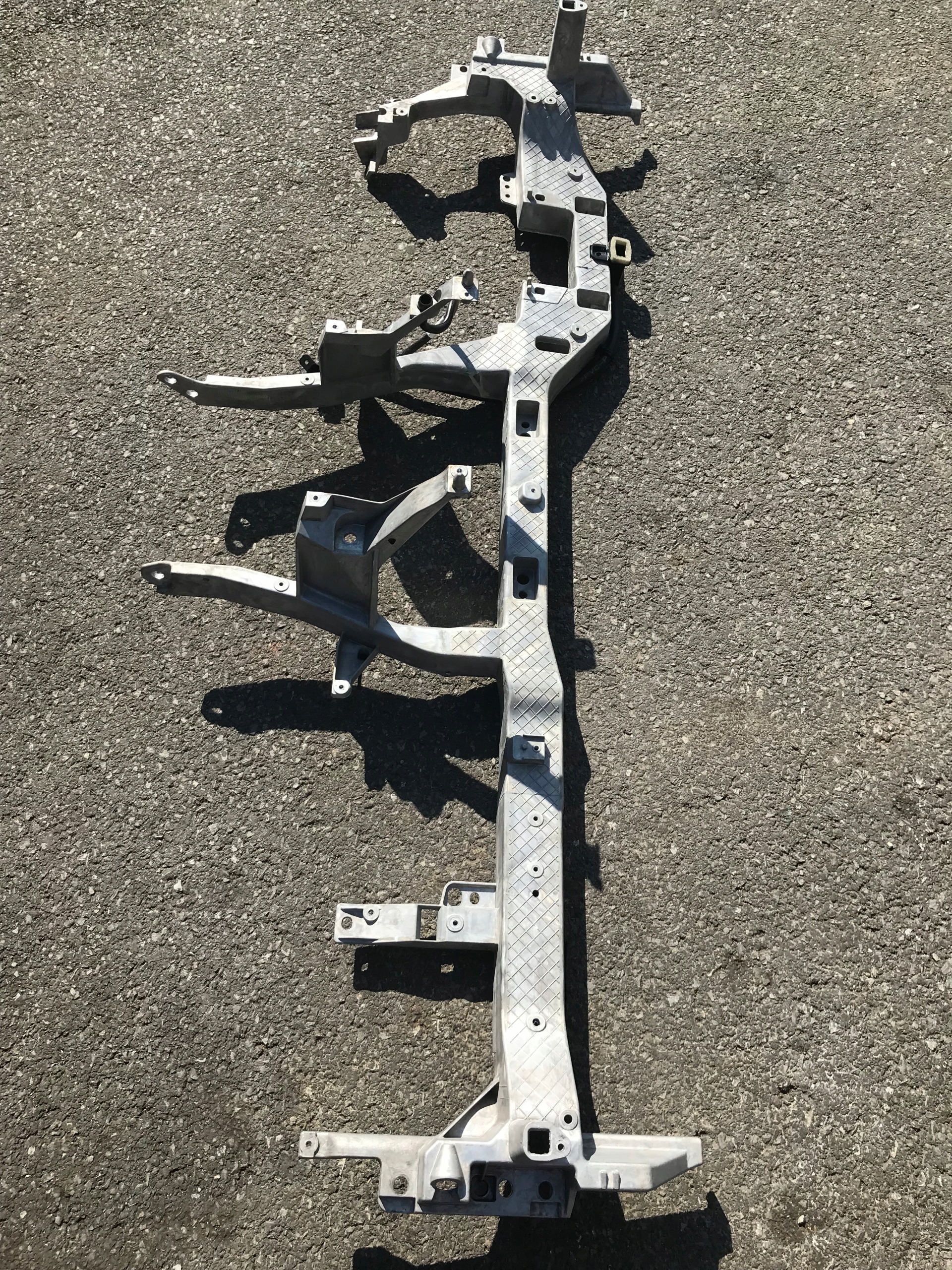 31369492 - КРОНШТЕЙН ДЛЯ КОНСОЛИ VOLVO XC90 II