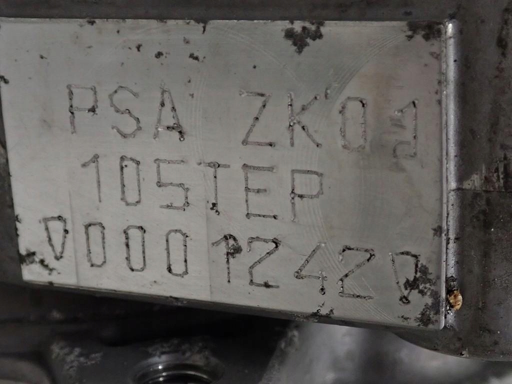 Двигатель ZK01 коробка передач 136KM 22R